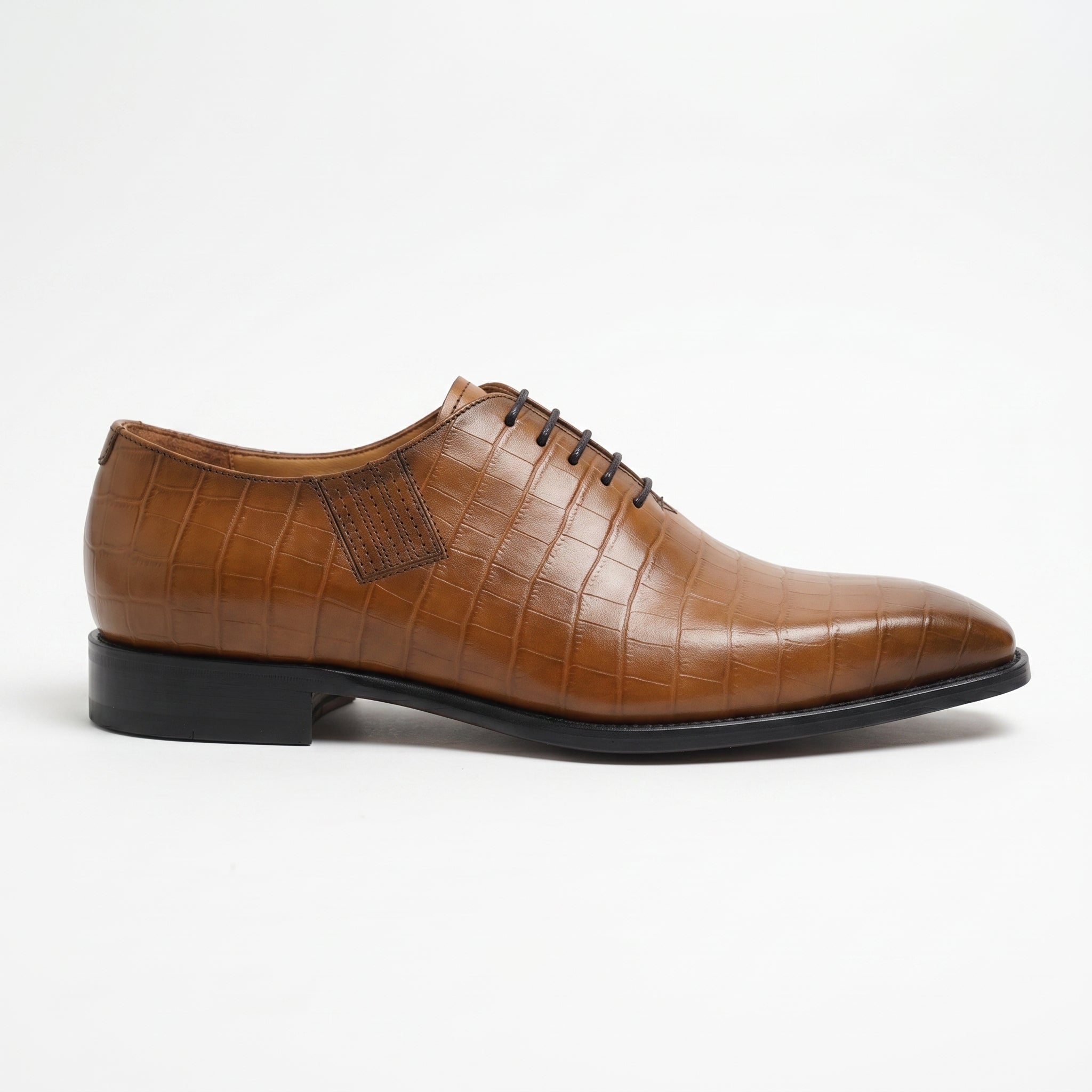 Men's Cognac Crocodile-Embossed Leather Oxfords — Wroxton