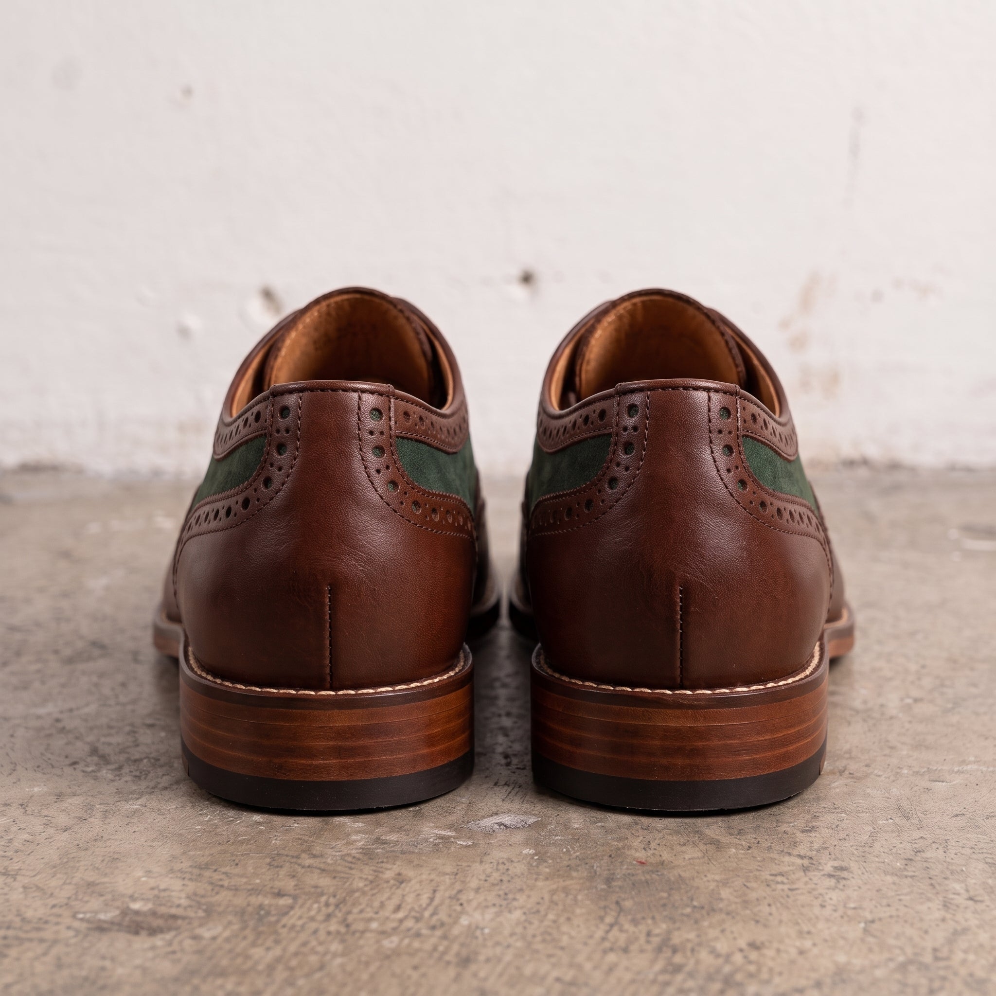 Men's Brown and Green Wingtip Leather Derby Brogues — Acreholme