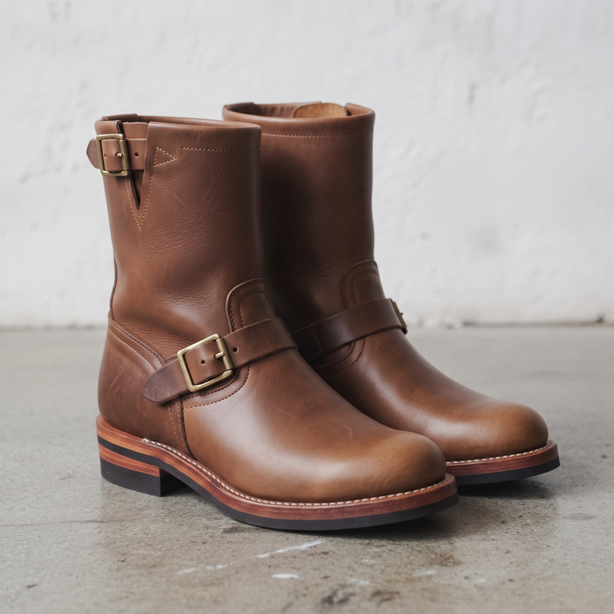 Men's Antique Brown Plain-Toe Leather Biker Boots — Bolton