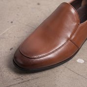 Men's Brown Apron-Toe Leather Loafers — Skelton