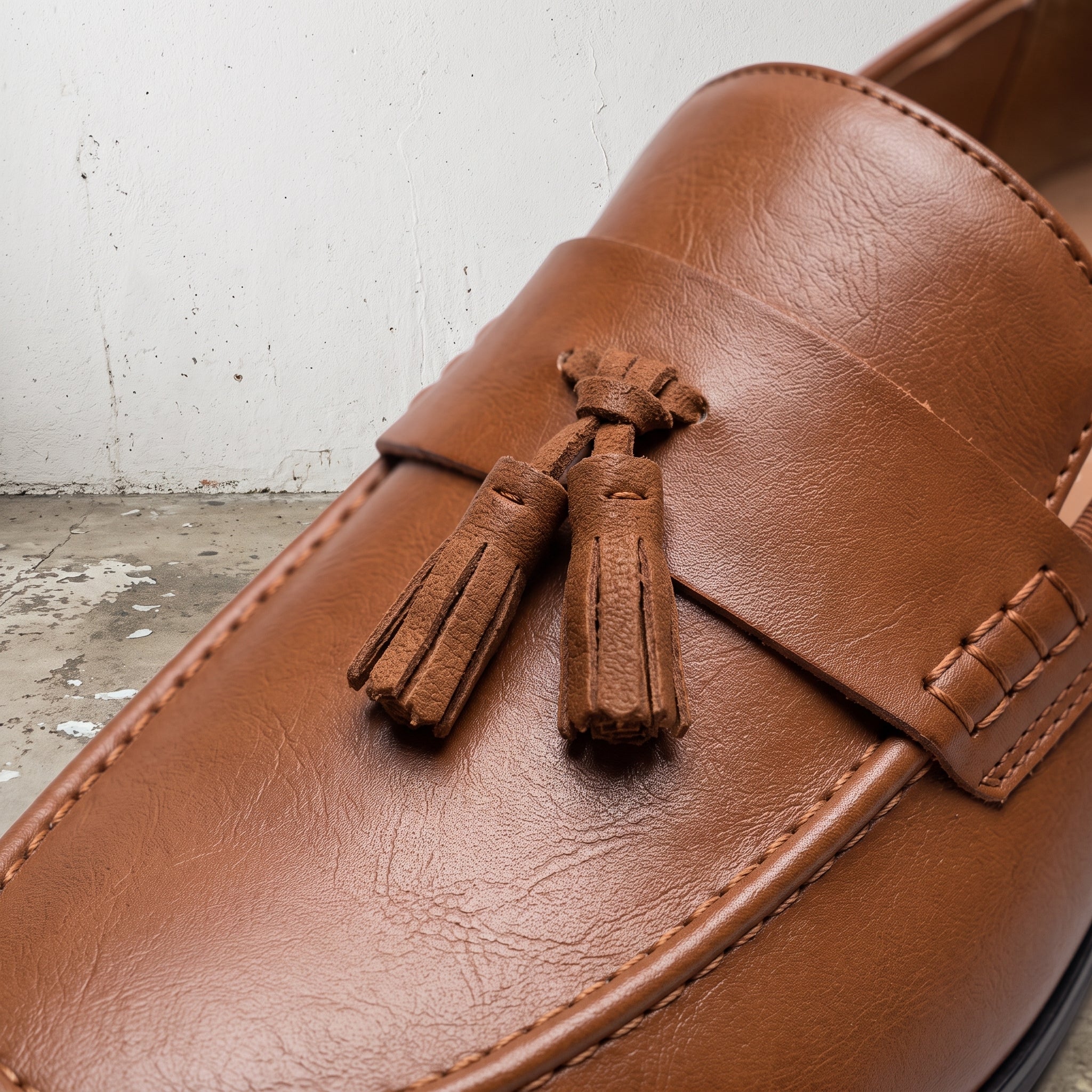 Men's Brown Apron-Toe Leather Penny Loafers — Ockham — Ockham