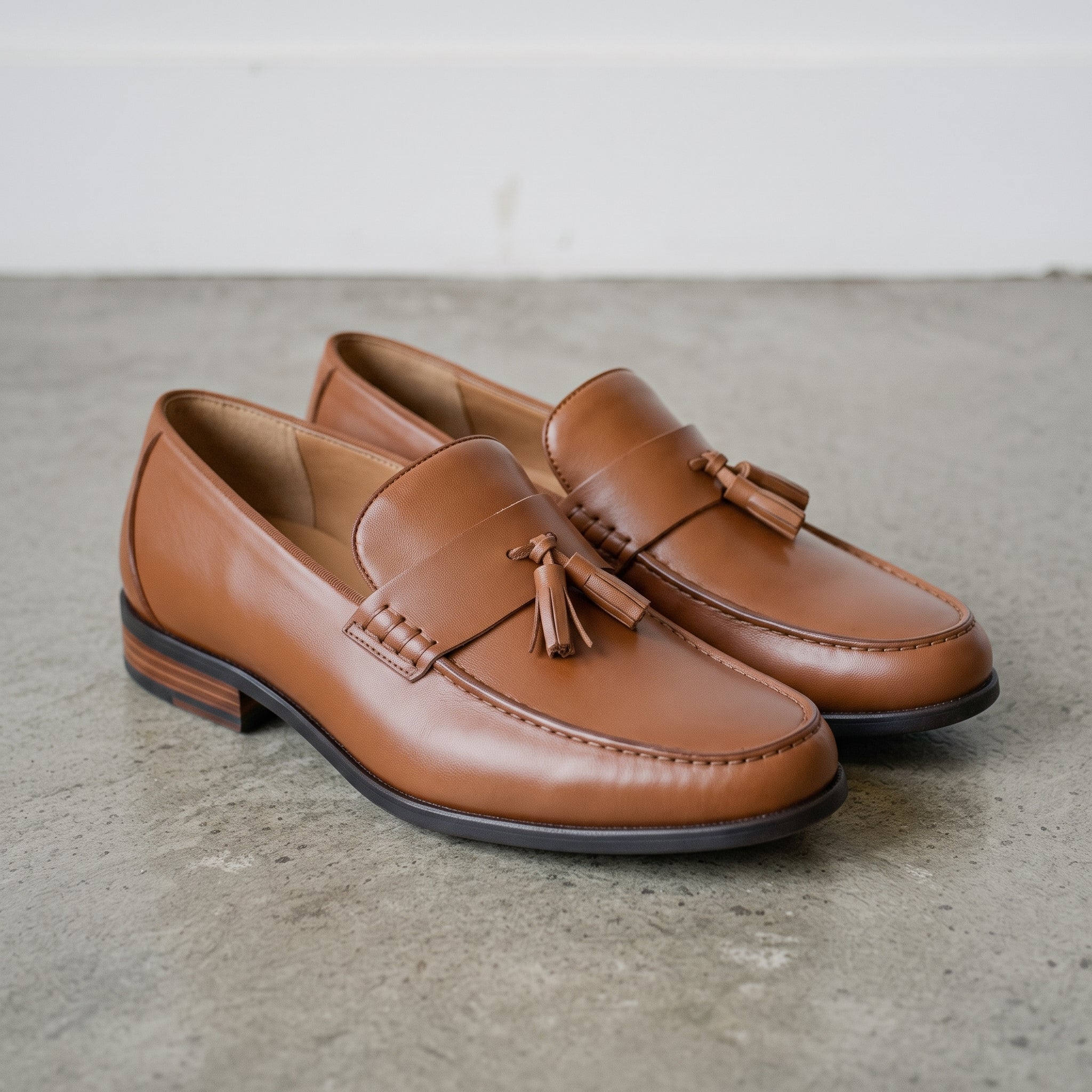 Men's Brown Apron-Toe Leather Tassel Loafers — Aberford