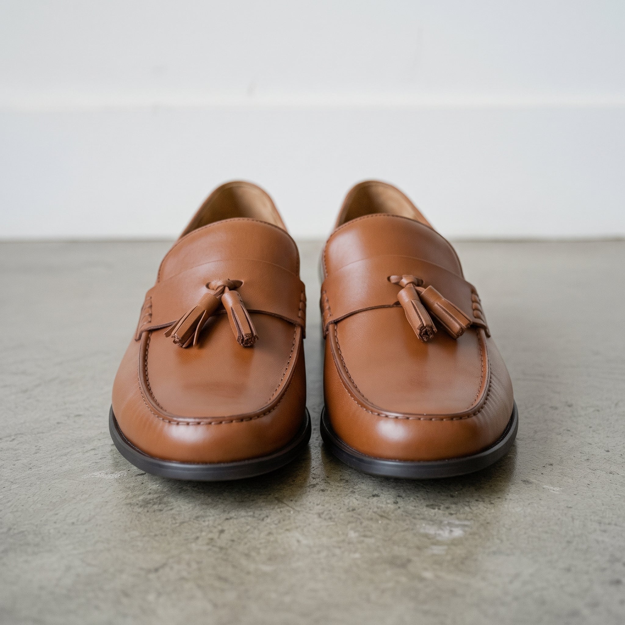 Men's Brown Apron-Toe Leather Tassel Loafers — Aberford