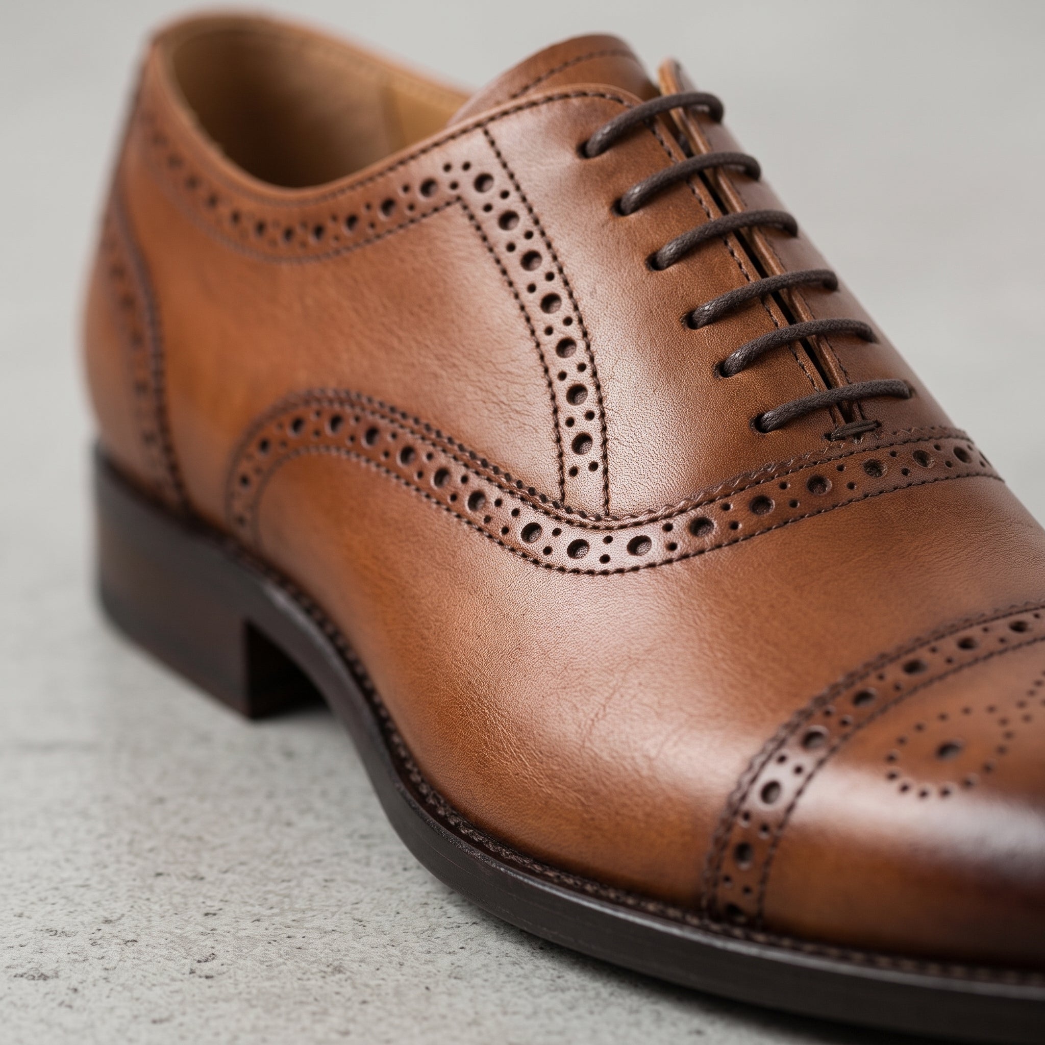 Men's Brown Cap-Toe Leather Brogues — Hindley