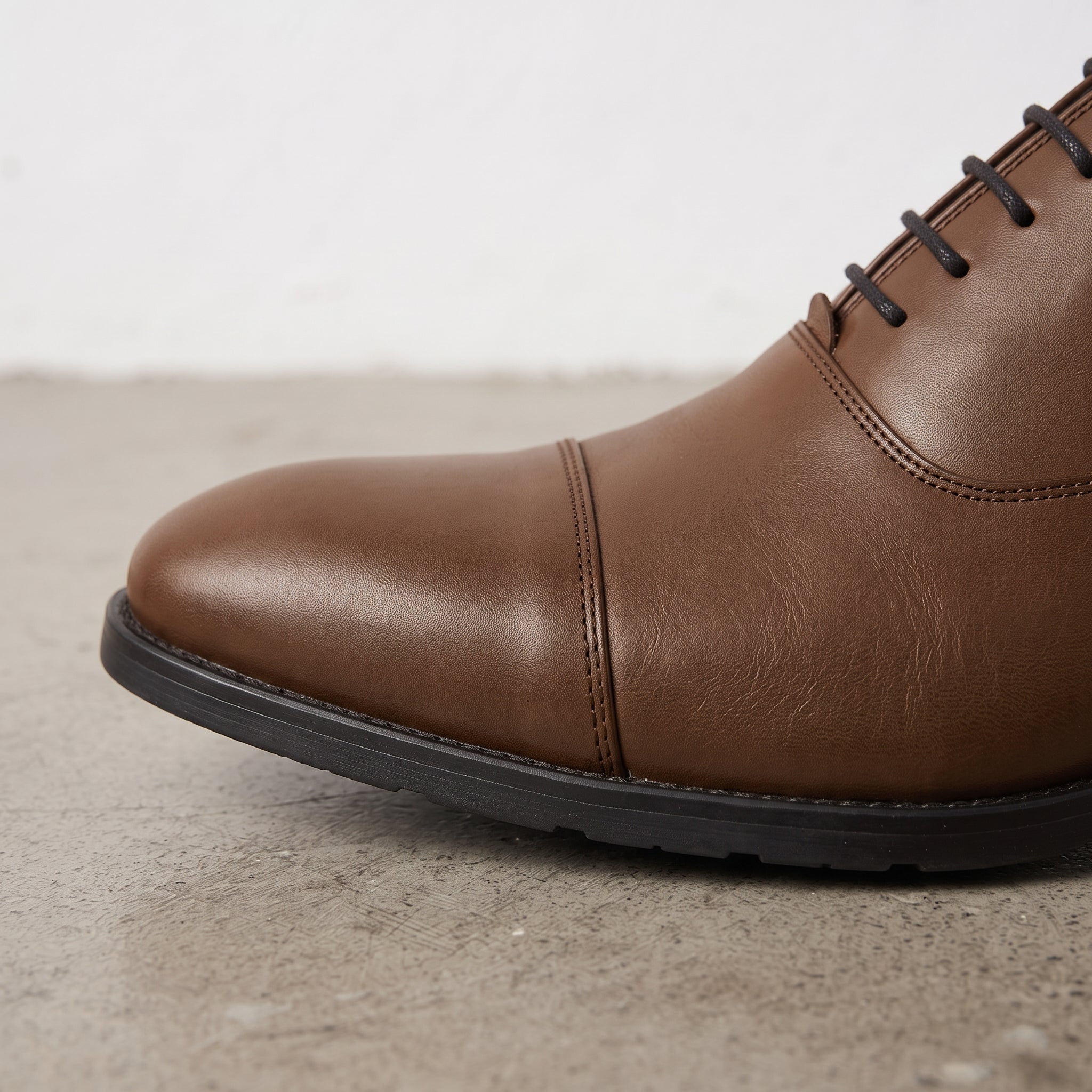 Men's Brown Cap-Toe Leather Oxfords — Oakes