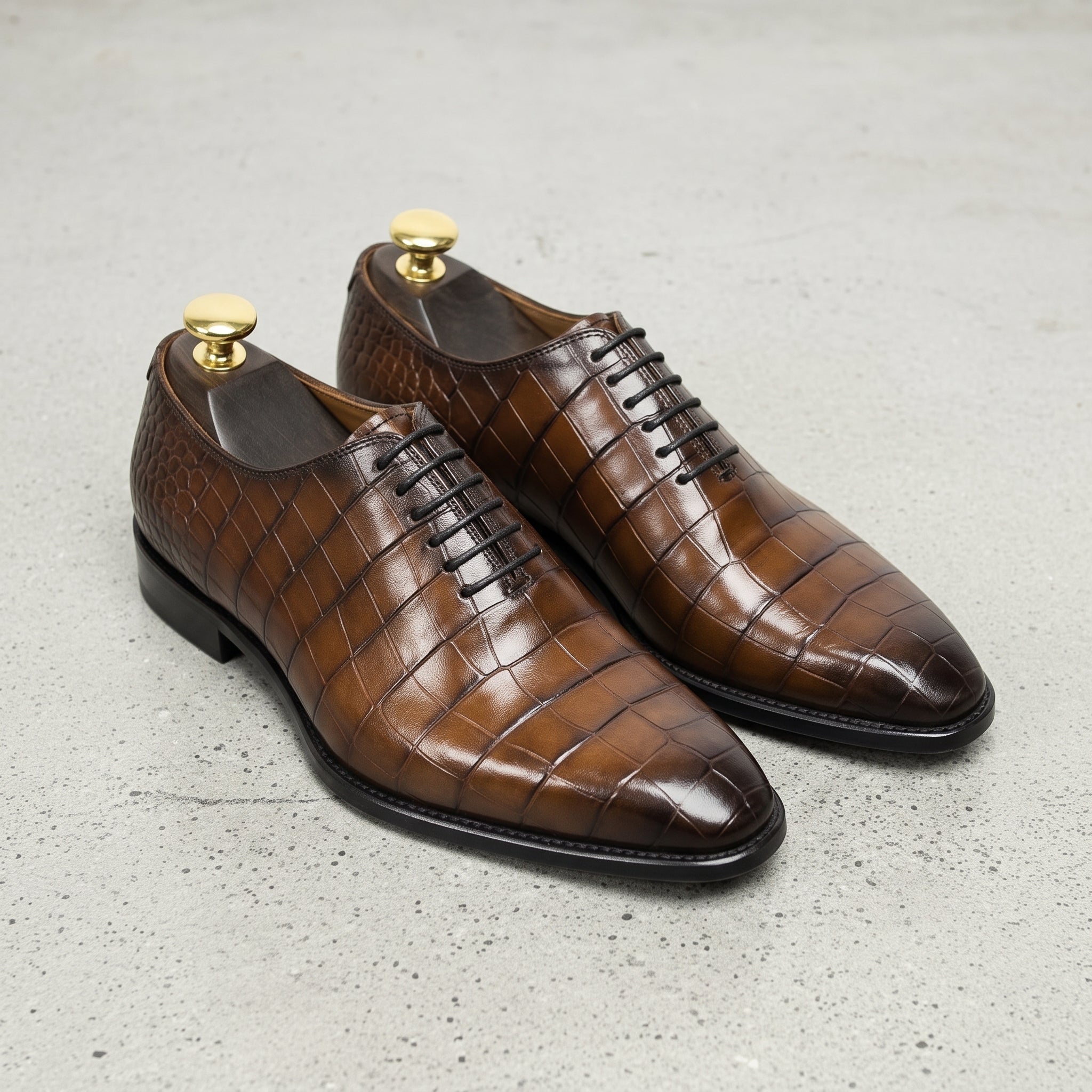 Men's Brown Crocodile-Embossed Leather Oxfords — Atwick