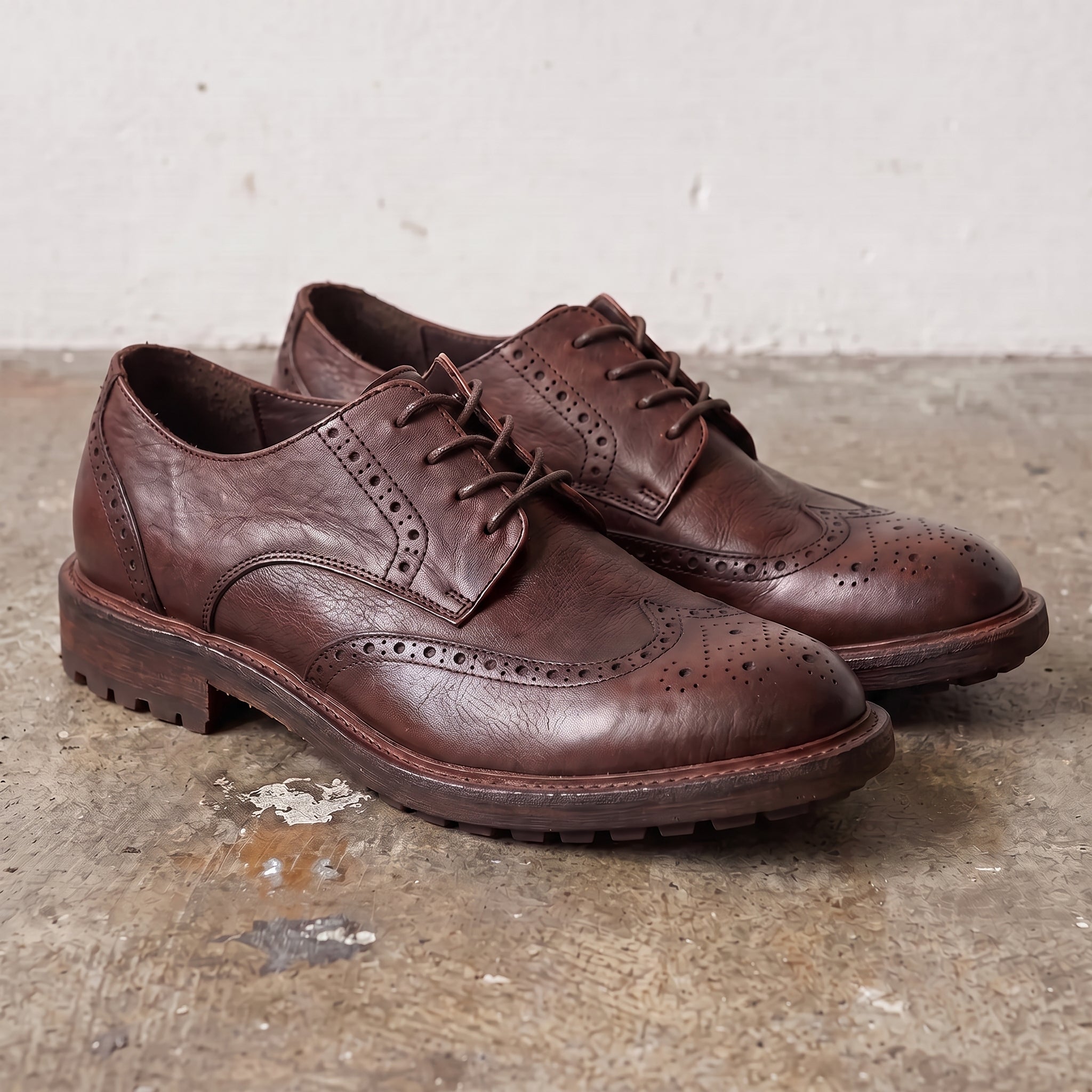 Men's Brown Pebbled Leather Wingtip Brogue Derbys — Dalesford