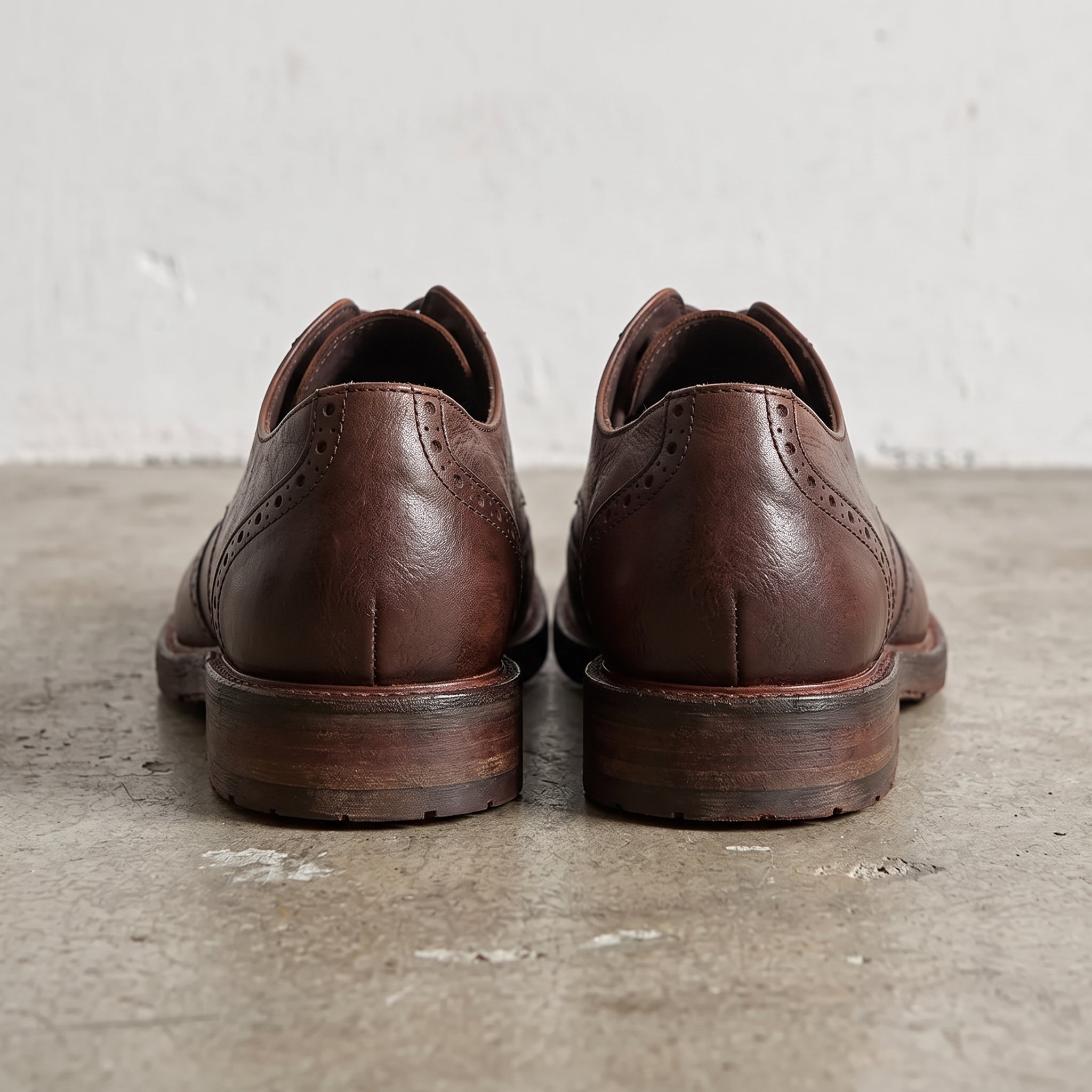 Men's Brown Pebbled Leather Wingtip Brogue Derbys — Dalesford