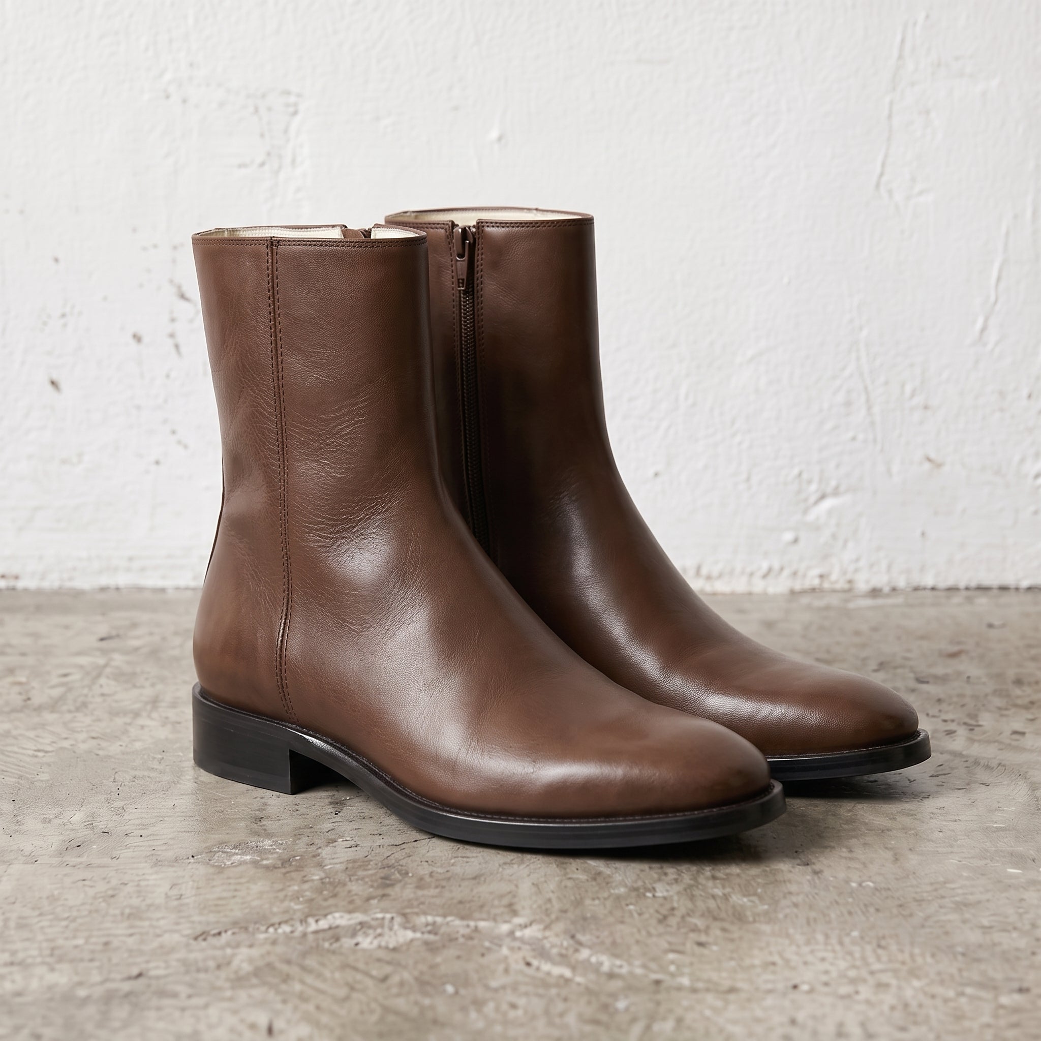 Men's Brown Plain-Toe Leather Ankle Boots — Billingsley