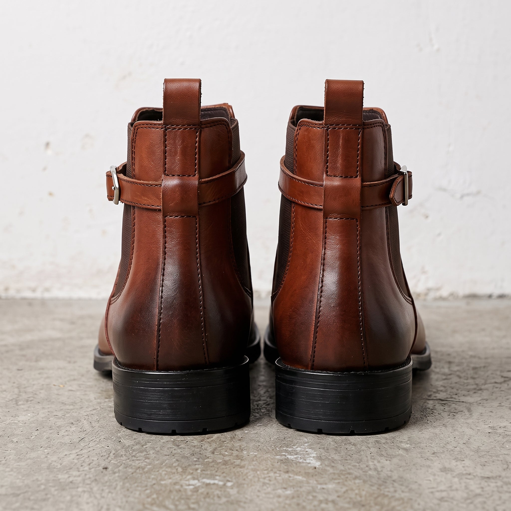 Men's Brown Plain-Toe Leather Buckled Chelsea Boots — Boyden
