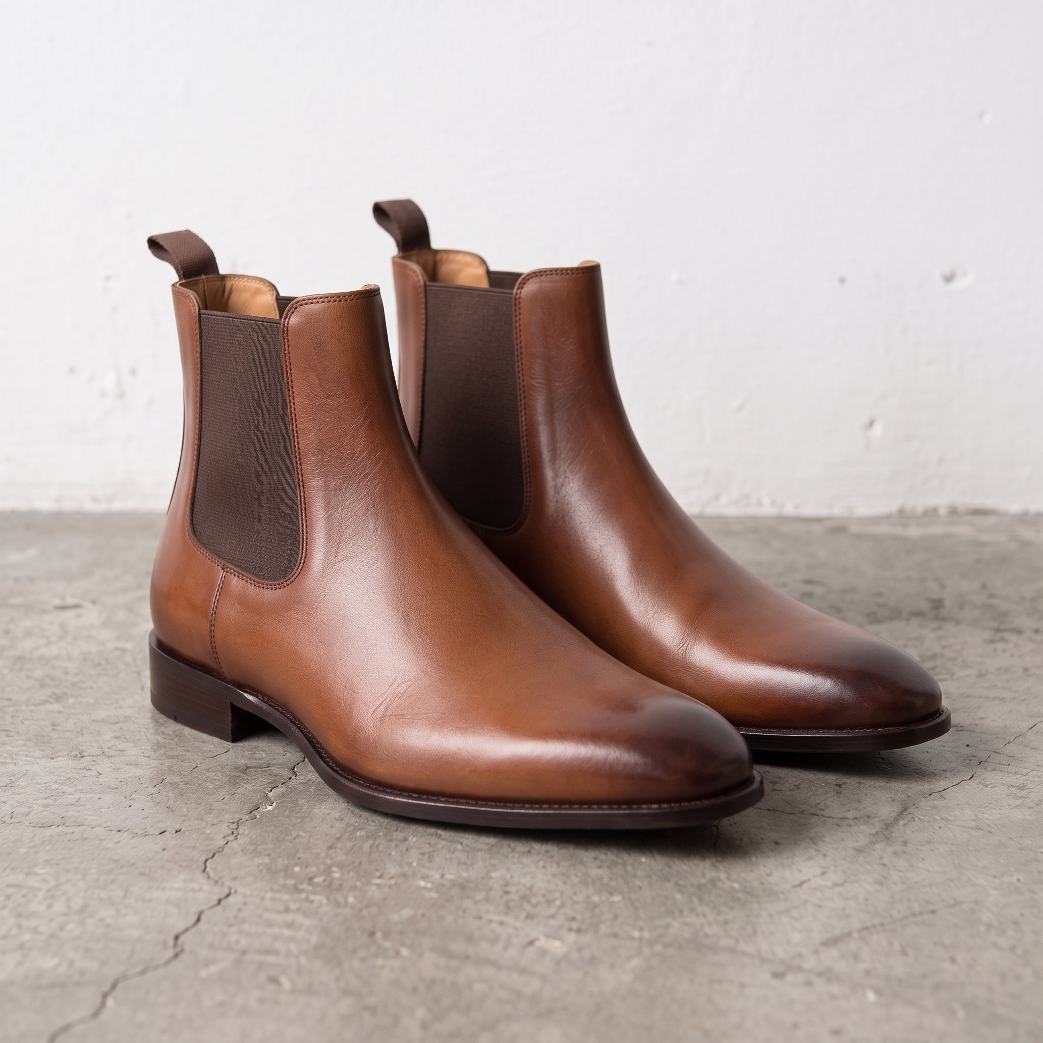 Men's Brown Plain-Toe Leather Chelsea Boots — Allonby