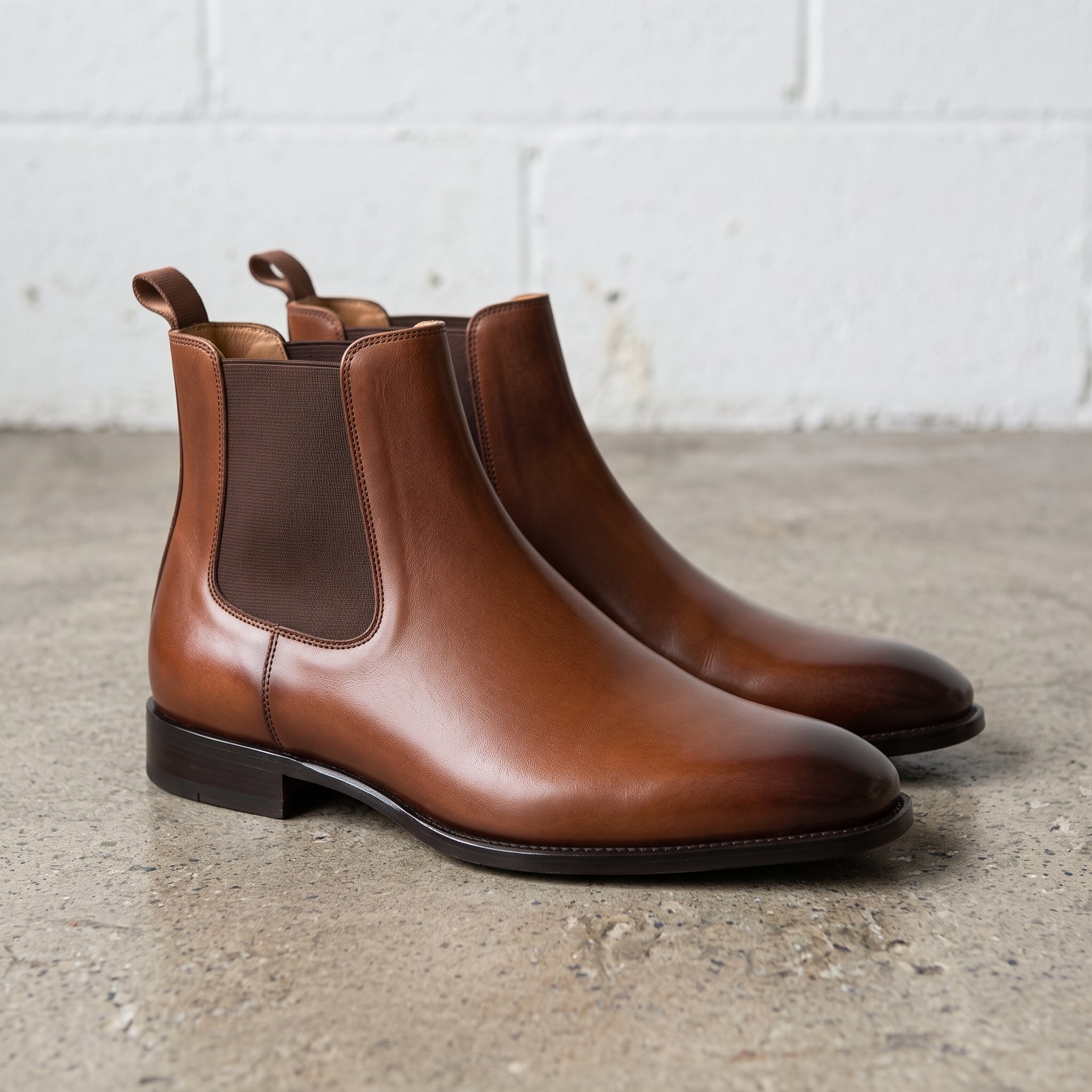 Men's Brown Plain-Toe Leather Chelsea Boots — Allonby
