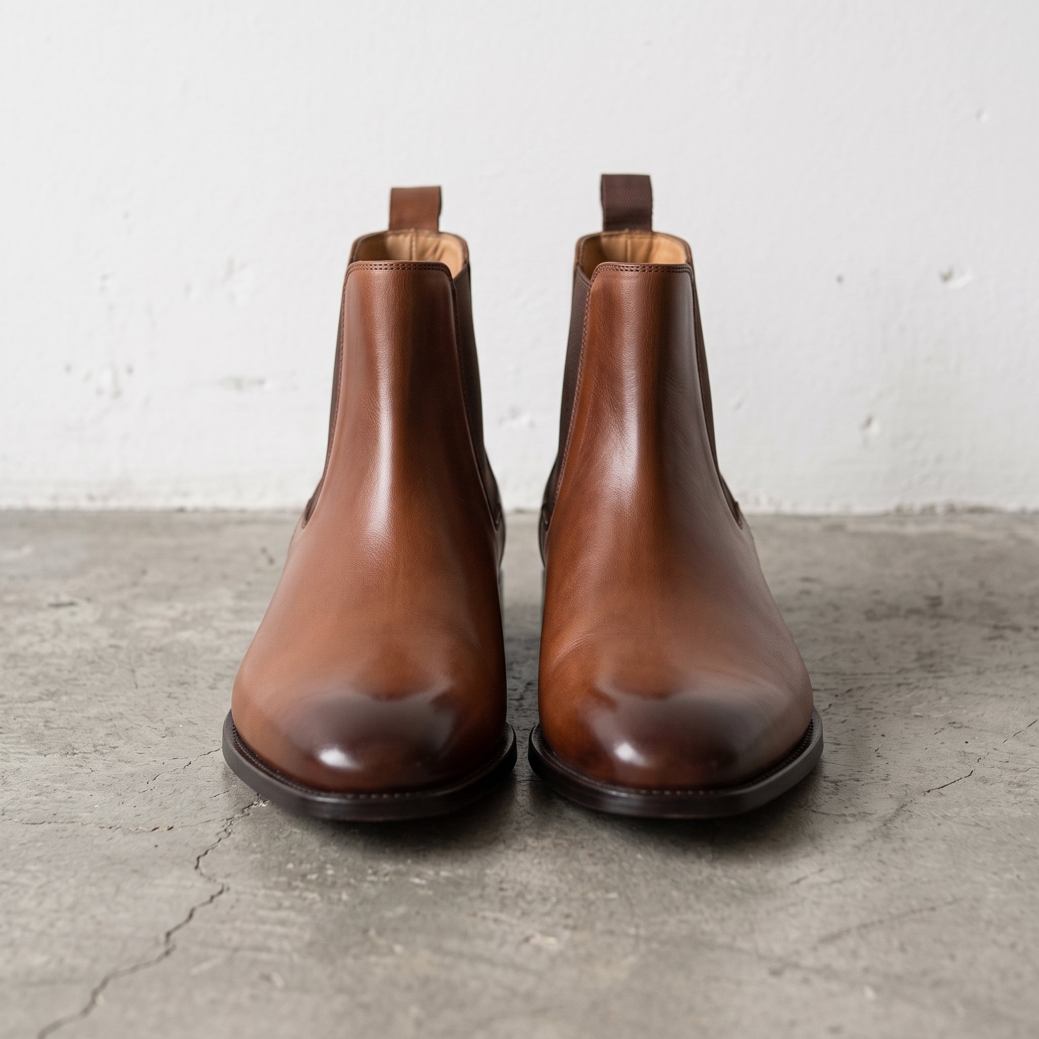 Men's Brown Plain-Toe Leather Chelsea Boots — Allonby