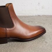 Men's Brown Plain-Toe Leather Chelsea Boots — Allonby