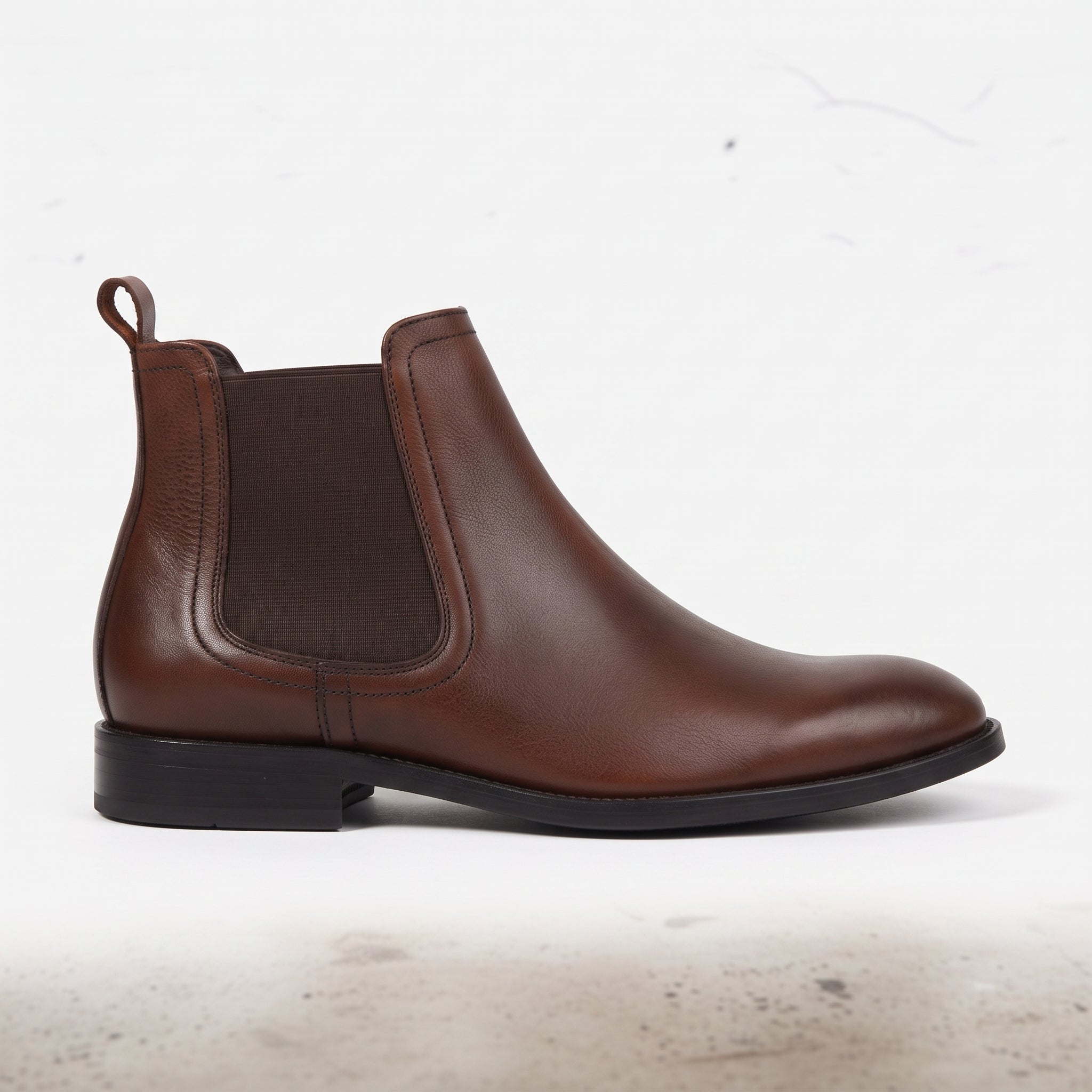 Men's Brown Plain-Toe Leather Chelsea Boots — Barnsdale