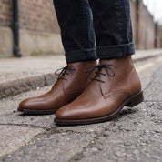 Men's Brown Plain-Toe Leather Chukka Boots — Hornsey