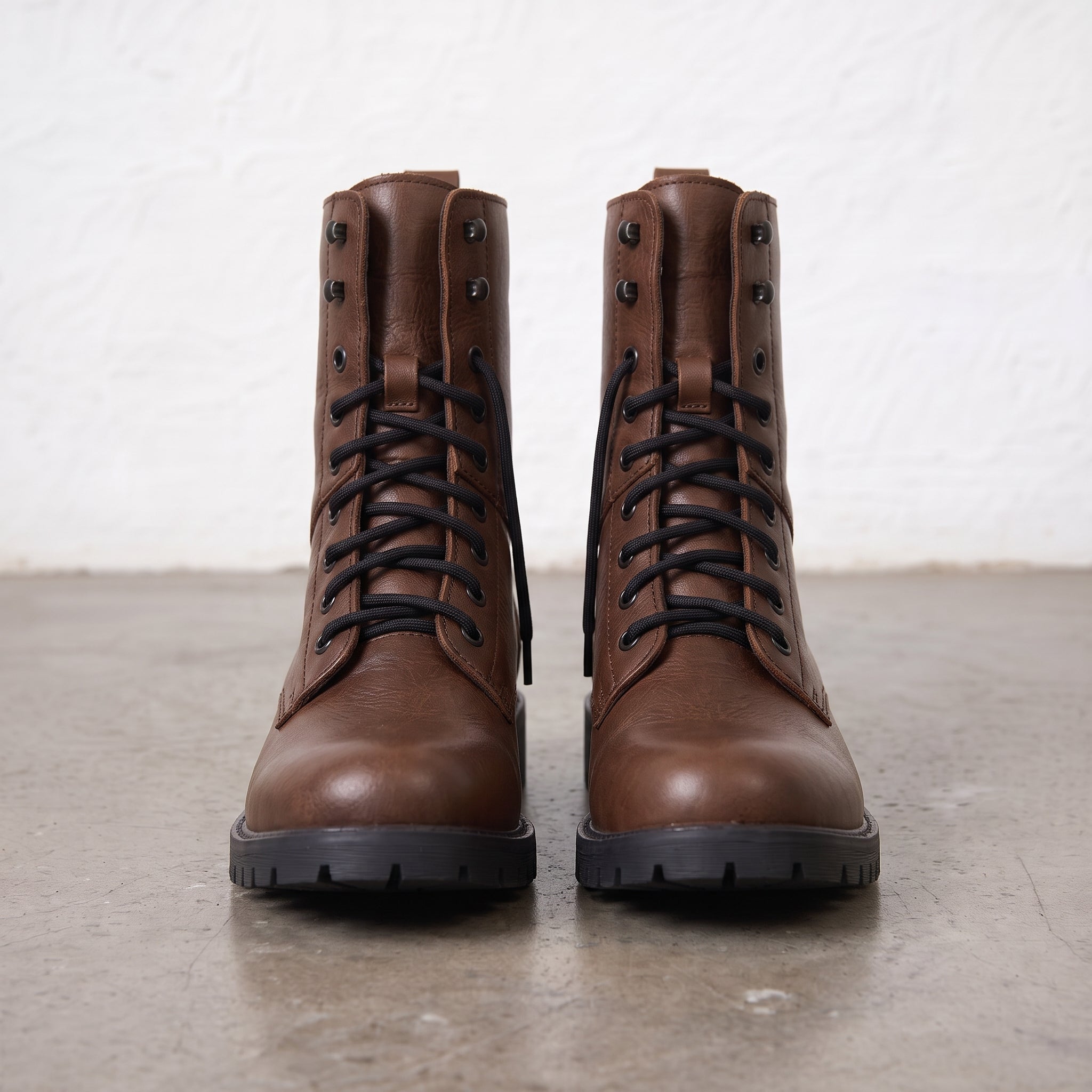 Men's Brown Plain-Toe Leather Combat Boots — Bagworth