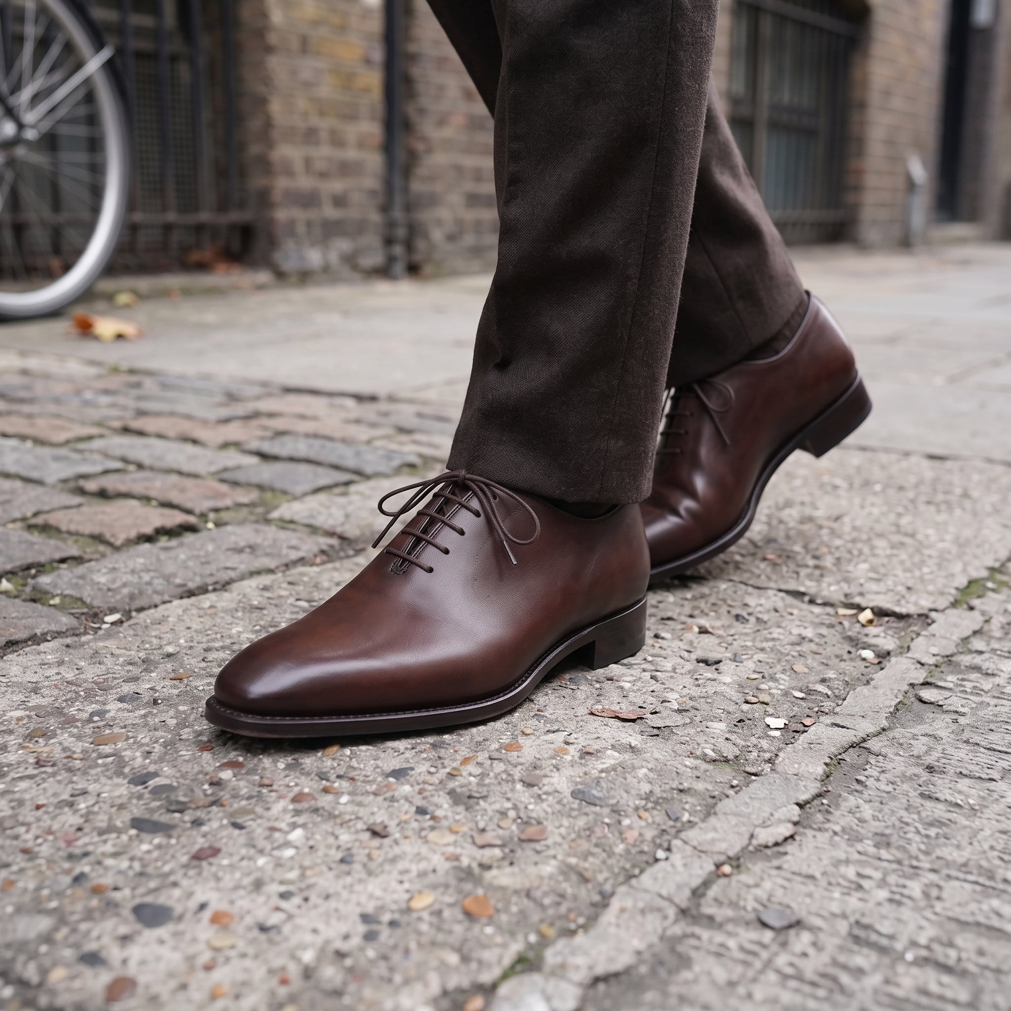 Men's Brown Plain-Toe Leather Oxfords — Woking