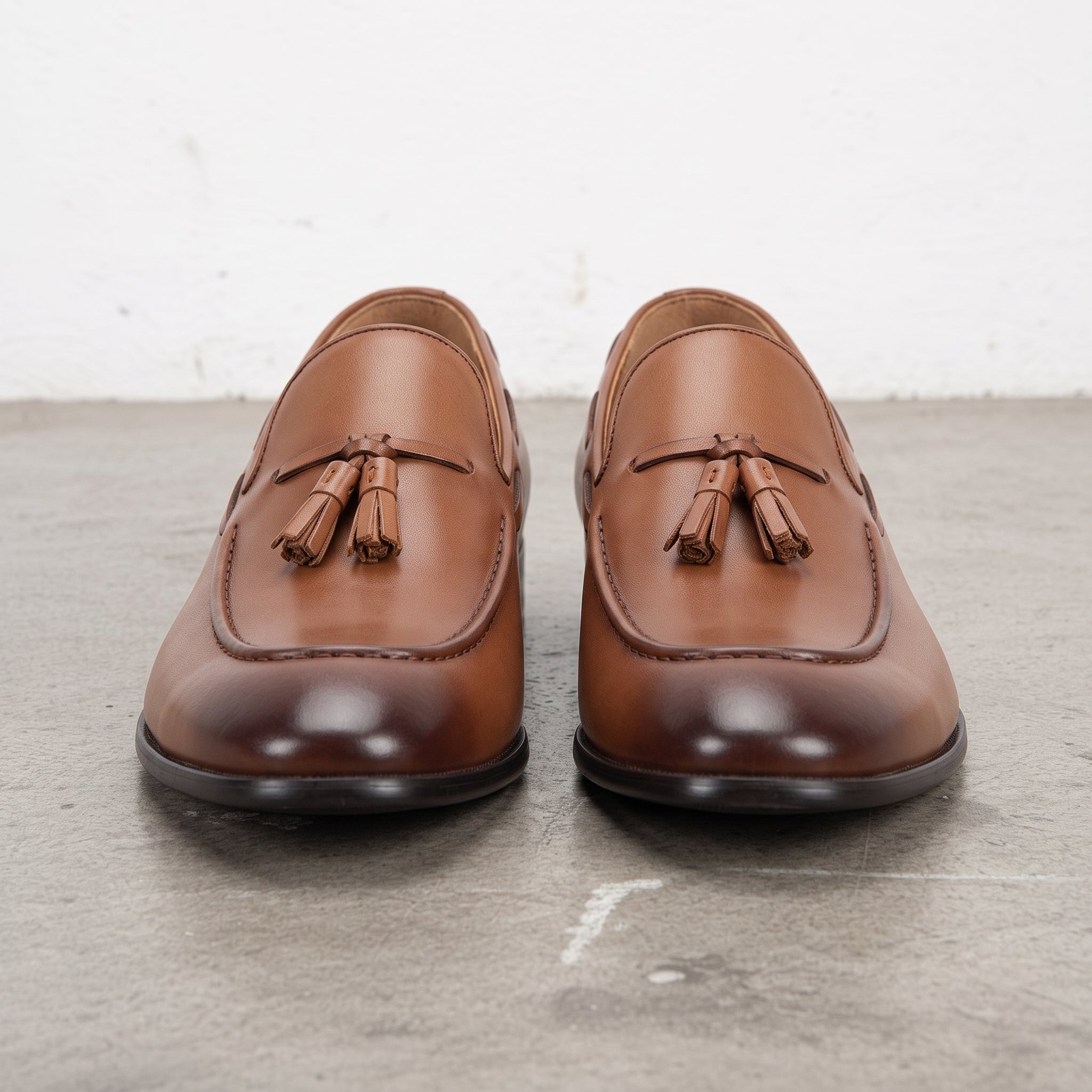 Men's Brown Plain-Toe Leather Tassel Loafers — Farncombe