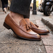 Men's Brown Plain-Toe Leather Tassel Loafers — Farncombe