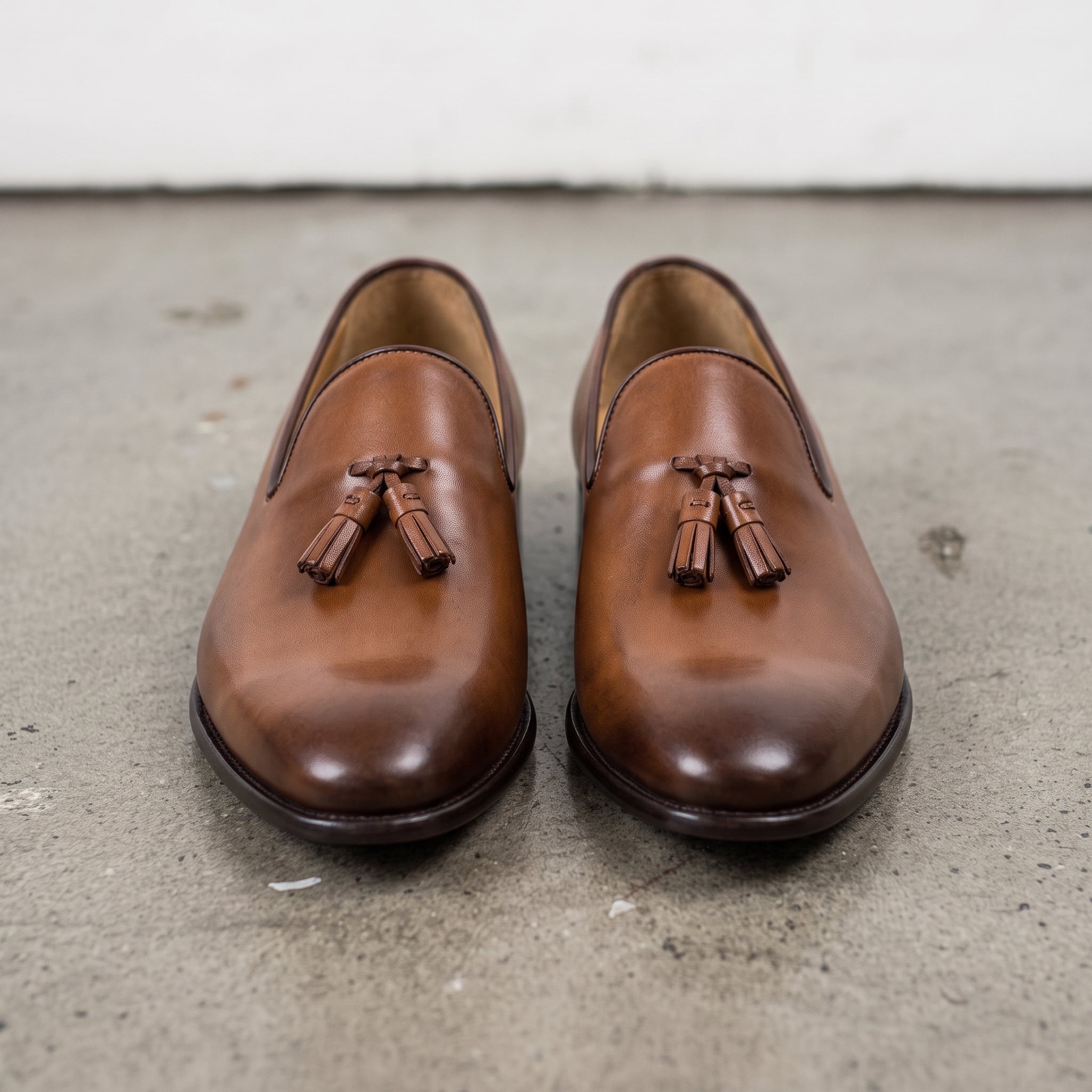 Men's Brown Plain-Toe Leather Tassel Loafers — Humberstone