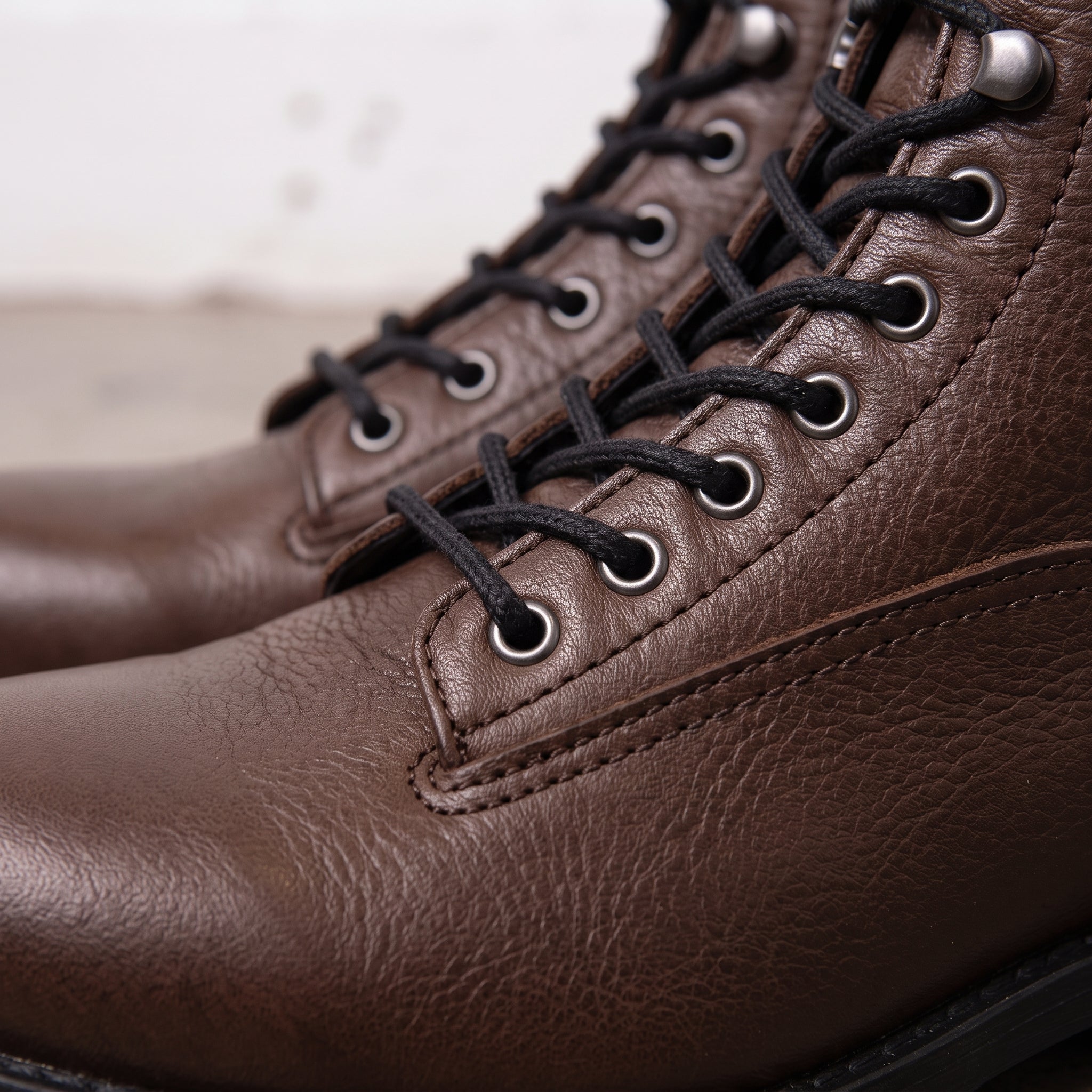 Men's Brown Plain-Toe Pebbled Leather Lace-Up Boots — Ledbury