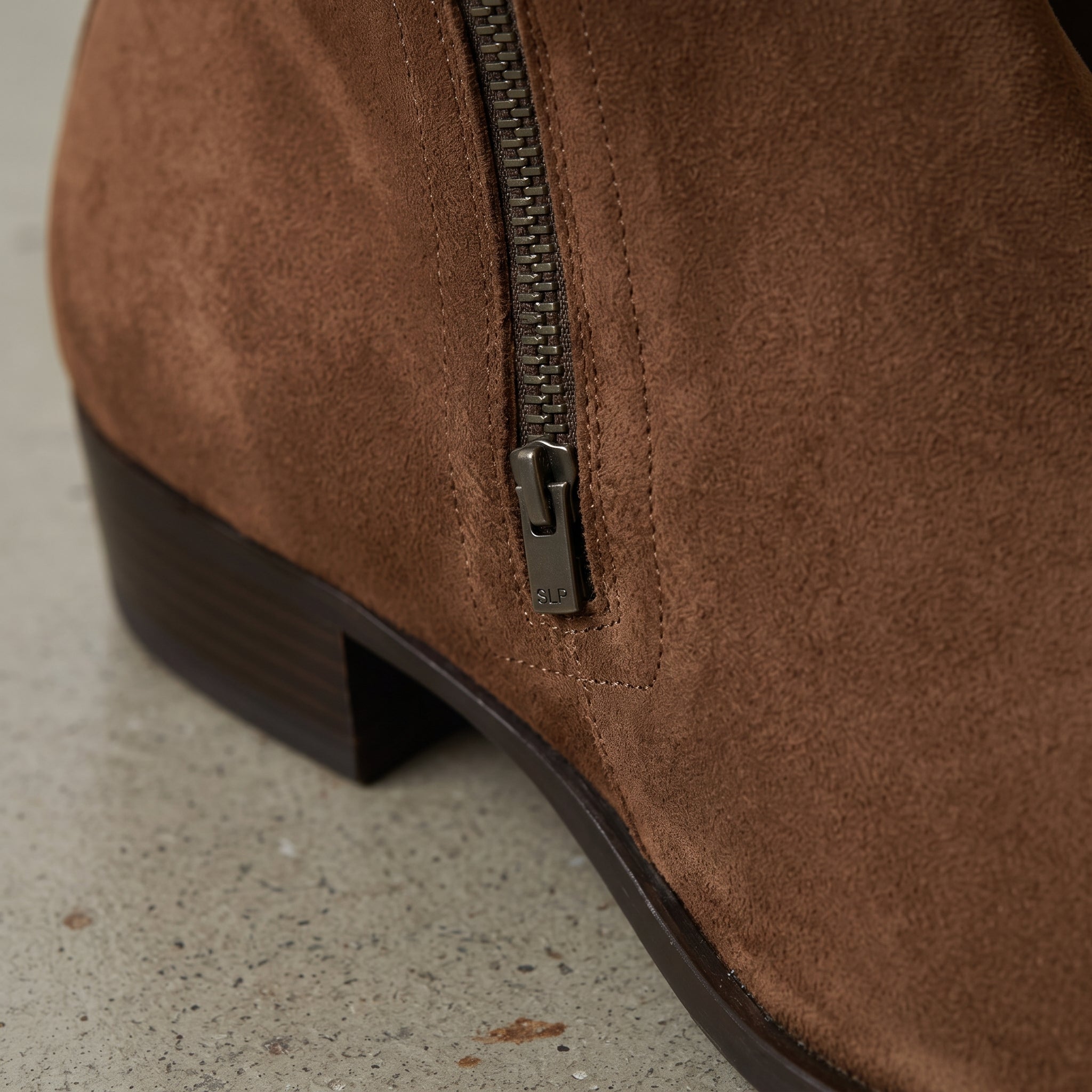 Men's Brown Plain-Toe Suede Ankle Boots — Dilloway