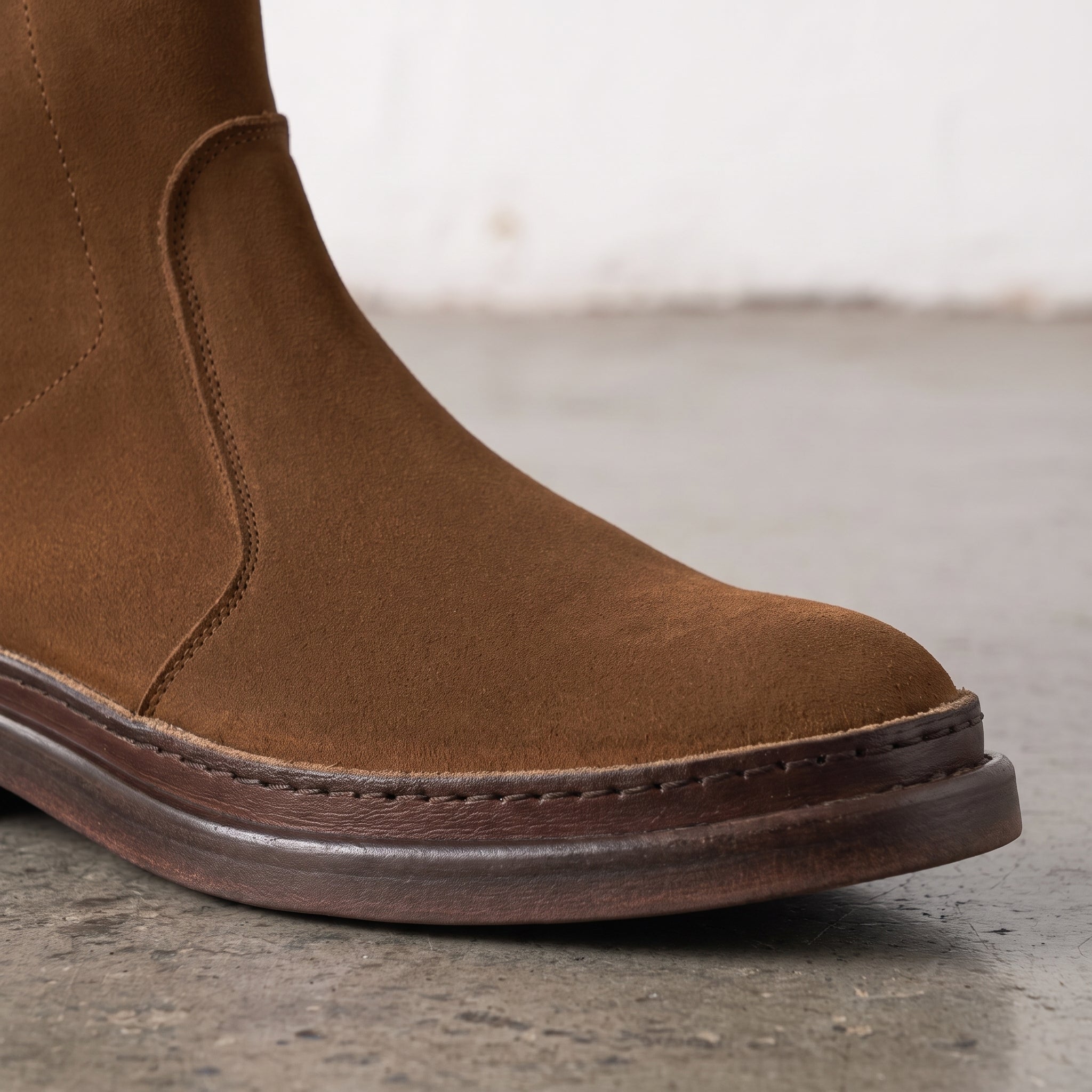 Men's Brown Plain-Toe Suede Ankle Boots — Gresham — Gresham