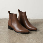 Men's Brown Pointed-Toe Leather Chelsea Boots — Grayson