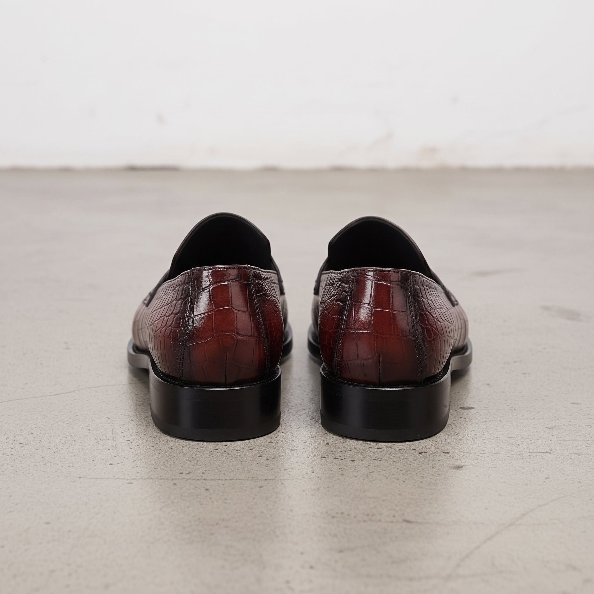 Men's Brown Reddish-Brown Alligator-Embossed Leather Apron-Toe Penny Loafers — Ashtead