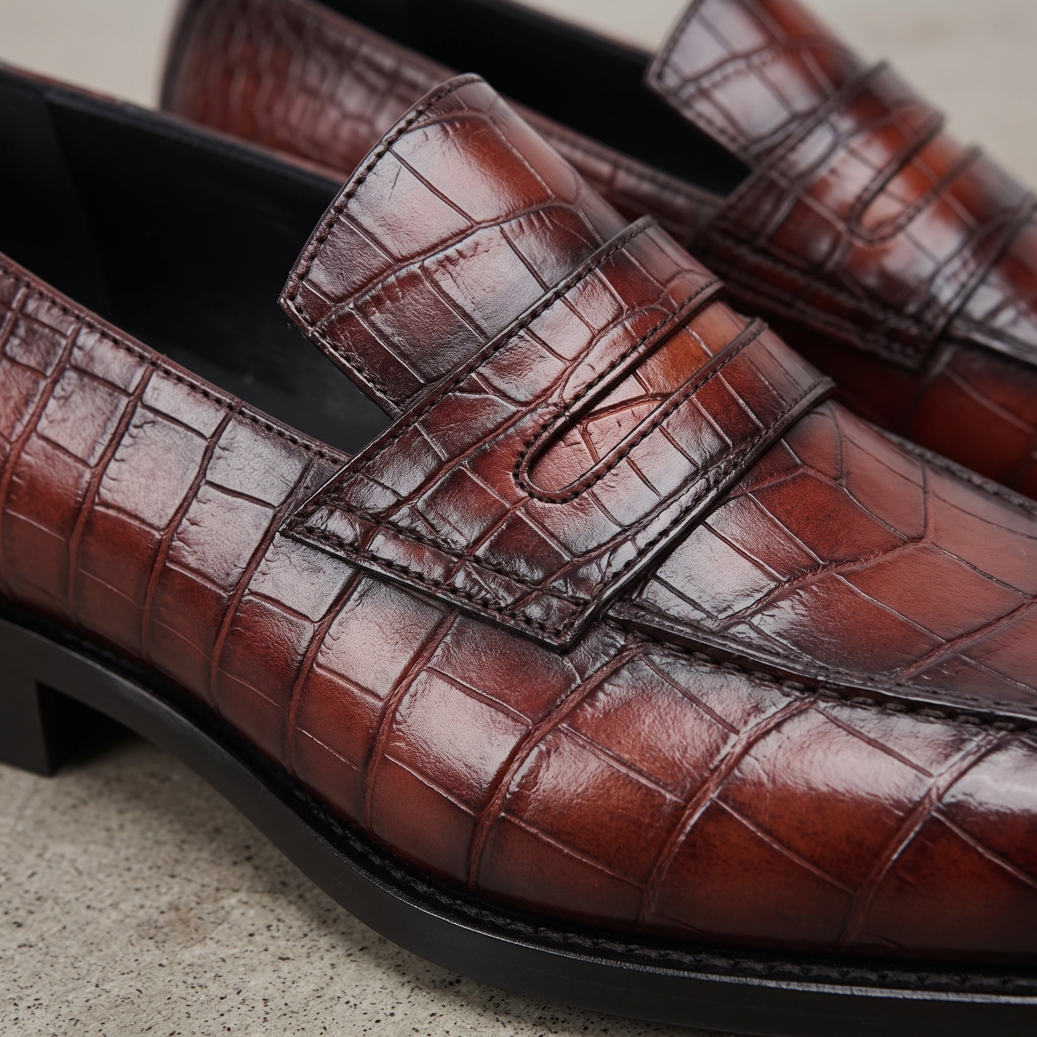 Men's Brown Reddish-Brown Alligator-Embossed Leather Apron-Toe Penny Loafers — Ashtead