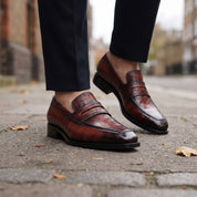 Men's Brown Reddish-Brown Alligator-Embossed Leather Apron-Toe Penny Loafers — Ashtead