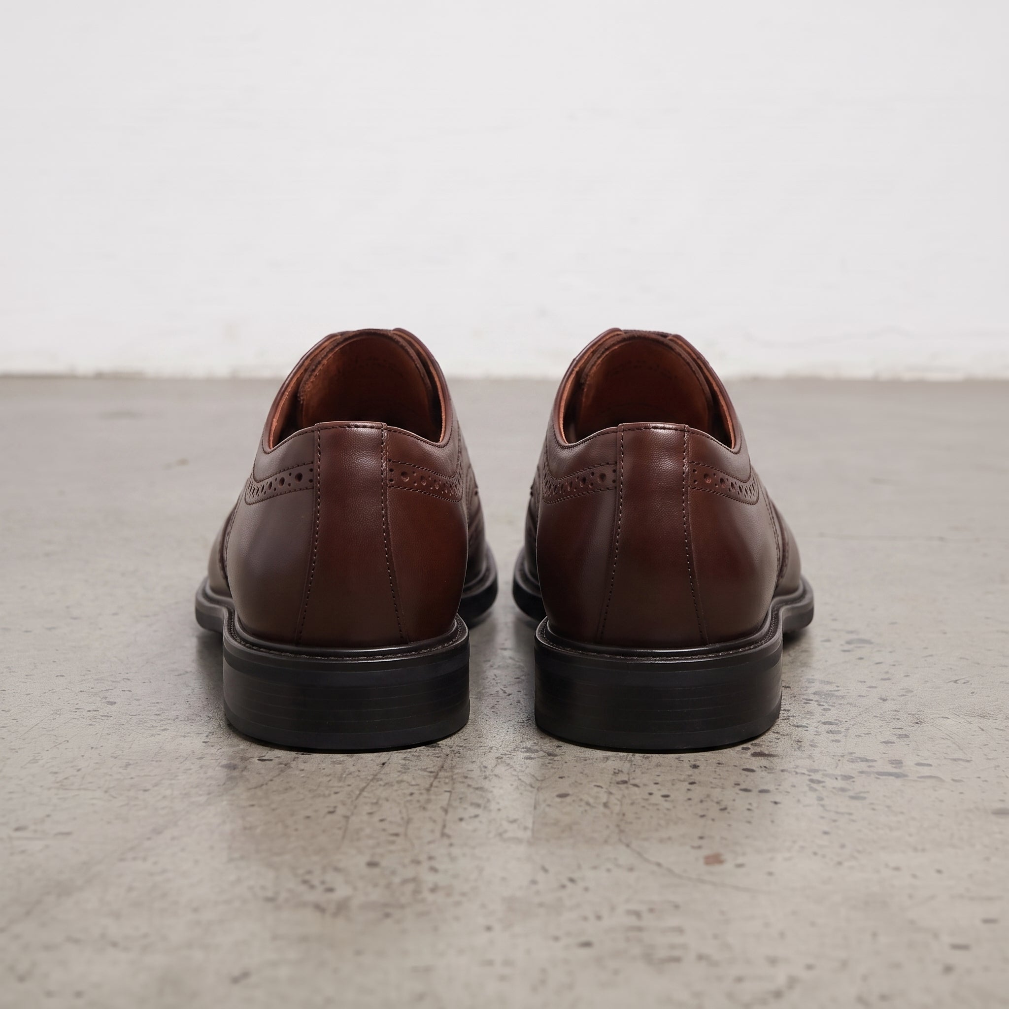 Men's Brown Wingtip Leather Derbys — Yardley