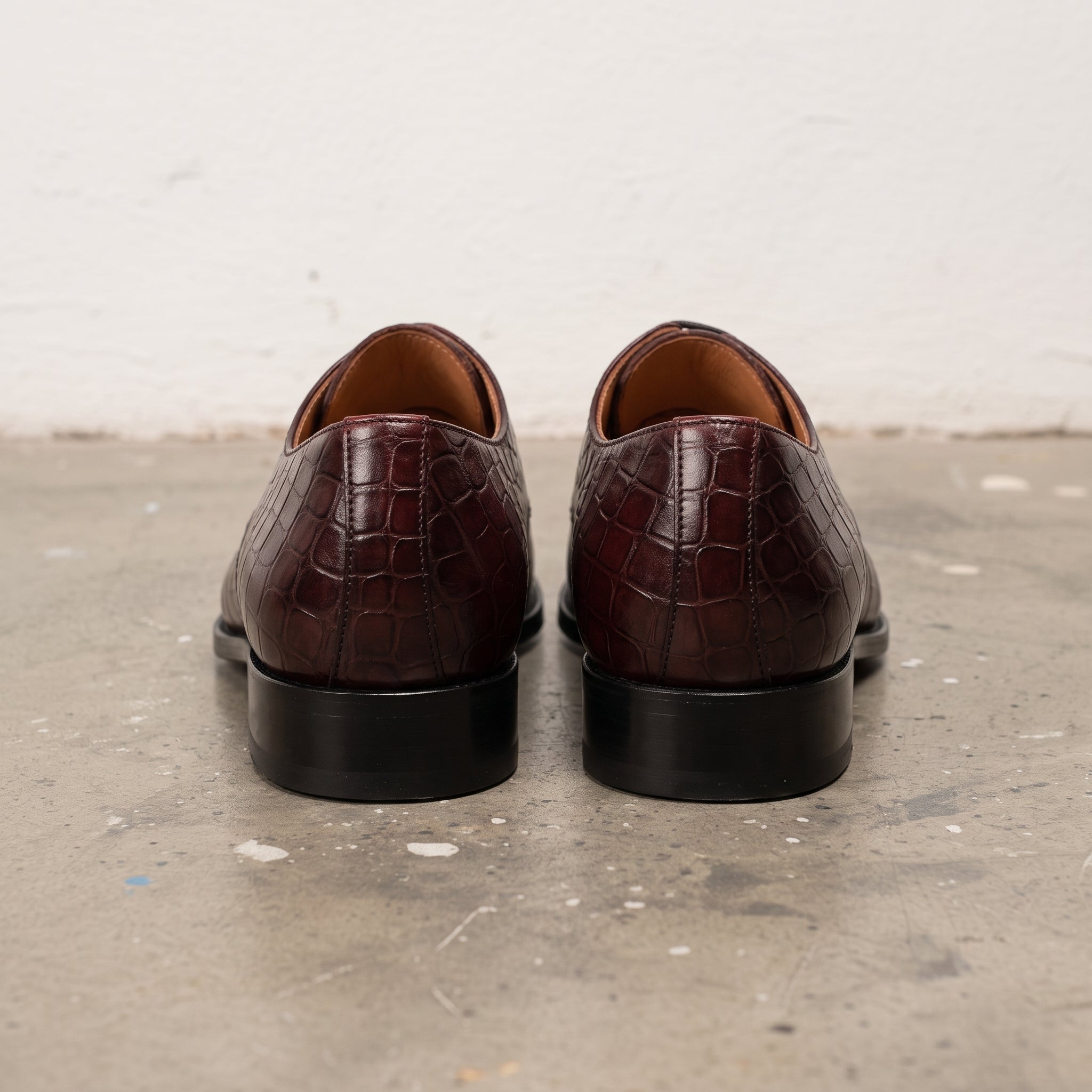 Men's Burgundy Alligator-Embossed Leather Derby Shoes — Halden