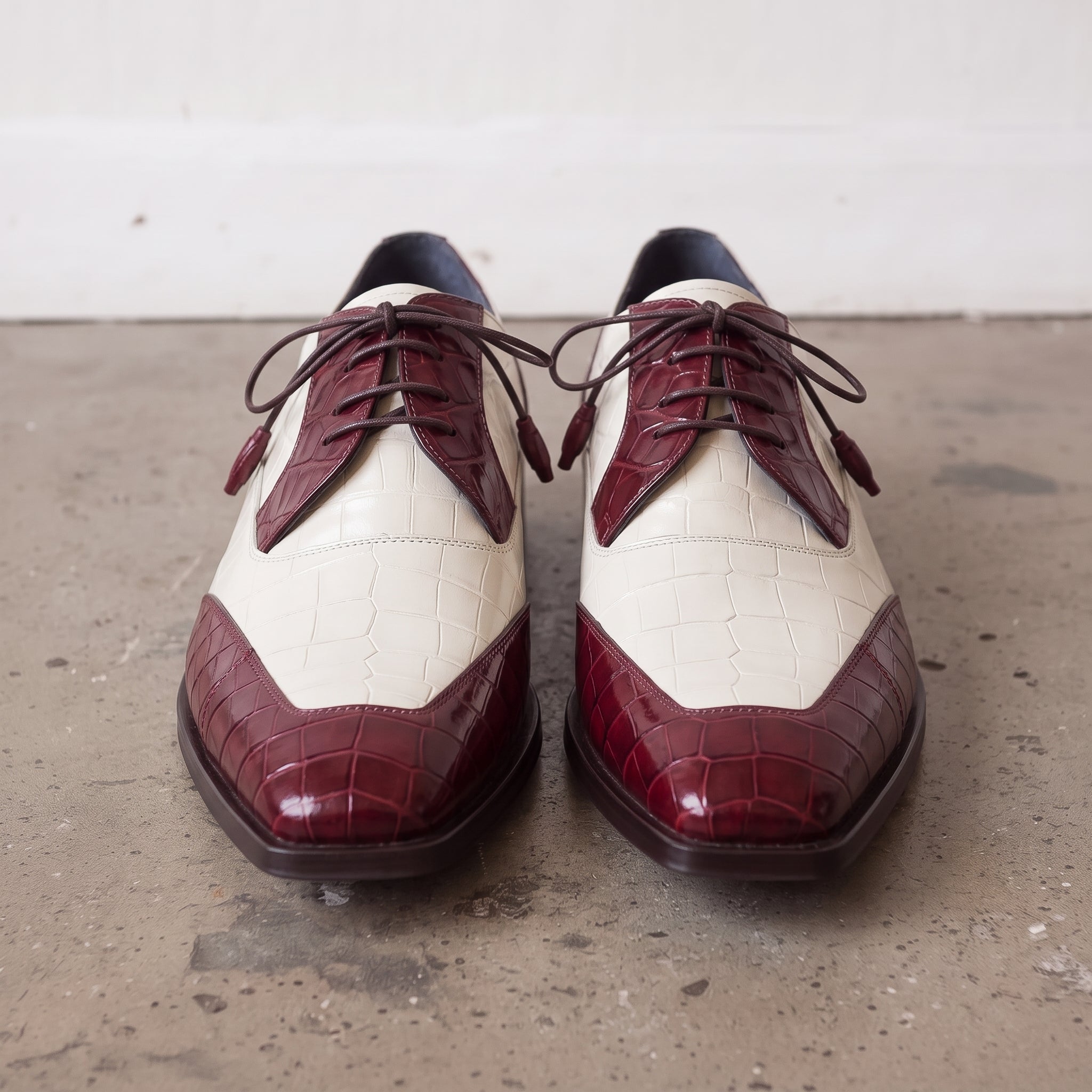 Men's Burgundy and Off-White Crocodile-Embossed Leather Spectator Derby Shoes — Birkdale