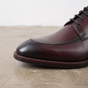 Men's Burgundy Apron-Toe Leather Derbys — Pennington