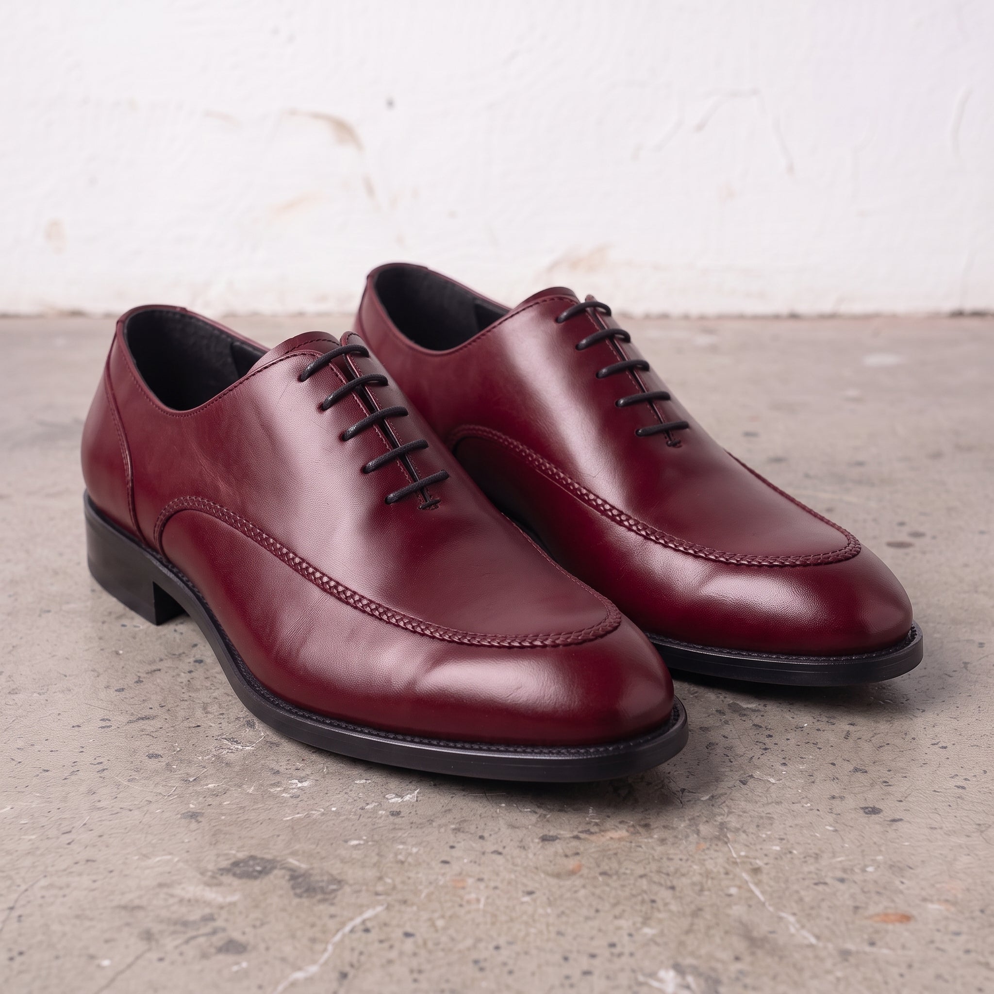 Men's Burgundy Apron-Toe Leather Oxfords — Rodney