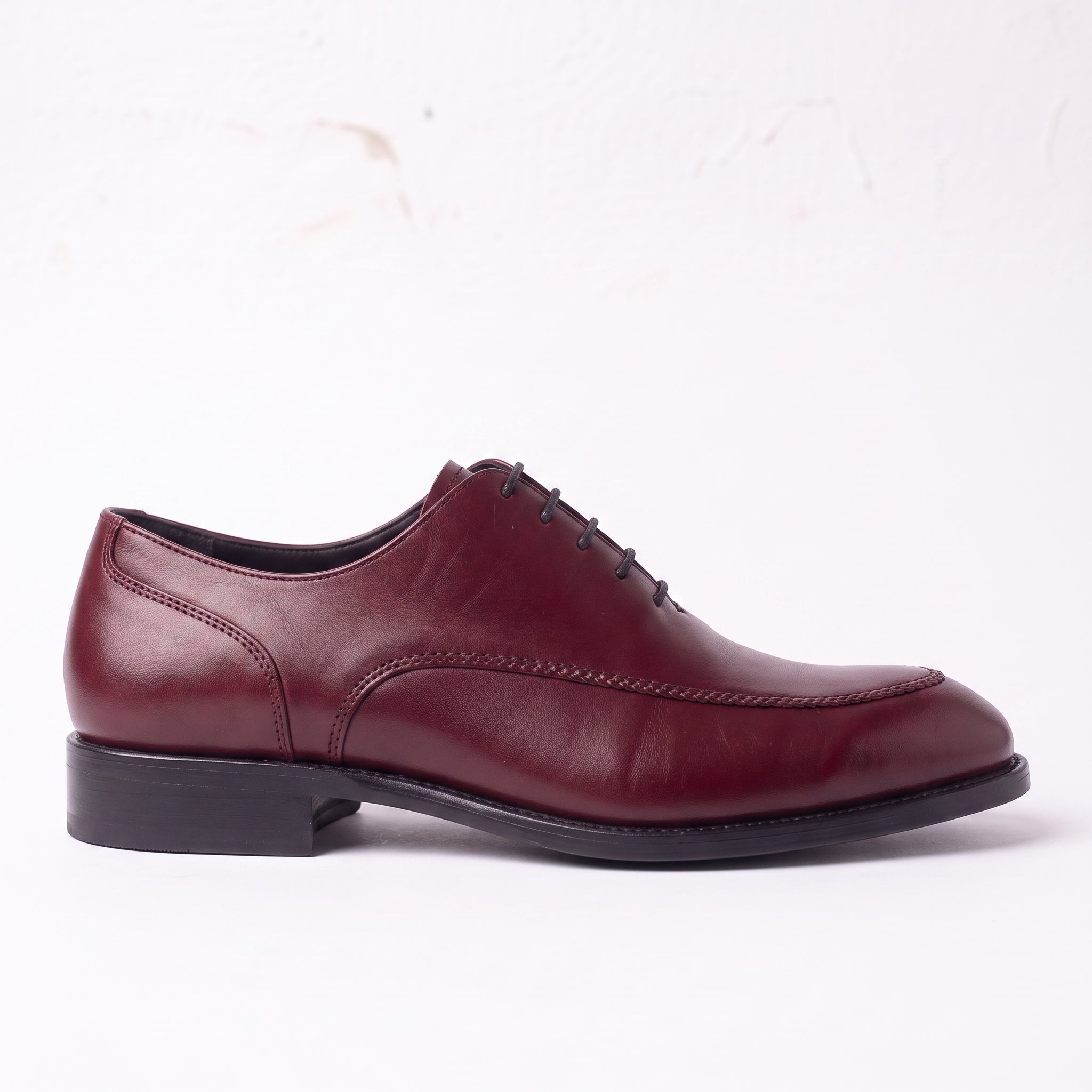 Men's Burgundy Apron-Toe Leather Oxfords — Rodney
