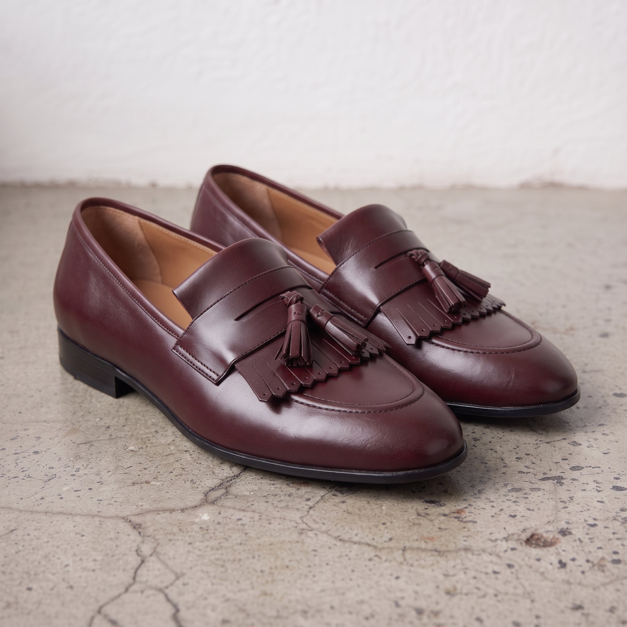 Men's Burgundy Apron-Toe Leather Tassel Loafers — Petersfield