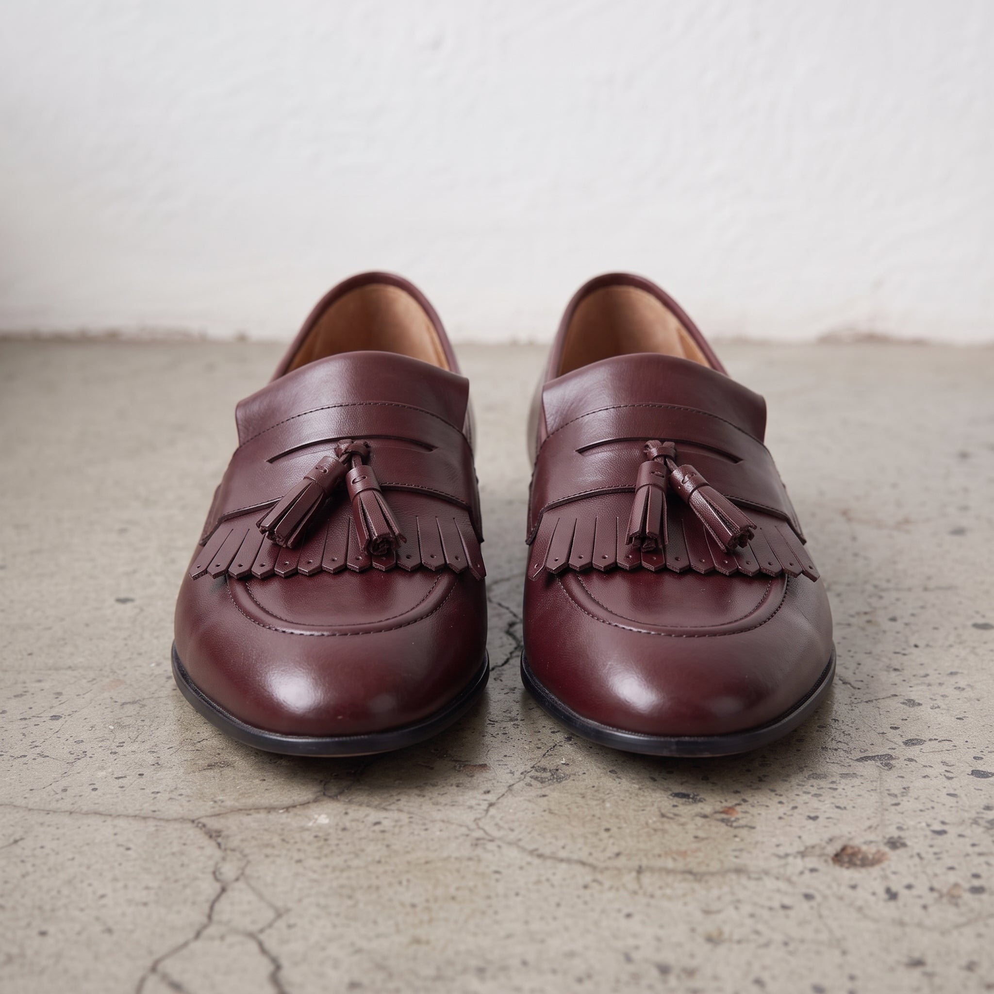 Men's Burgundy Apron-Toe Leather Tassel Loafers — Petersfield