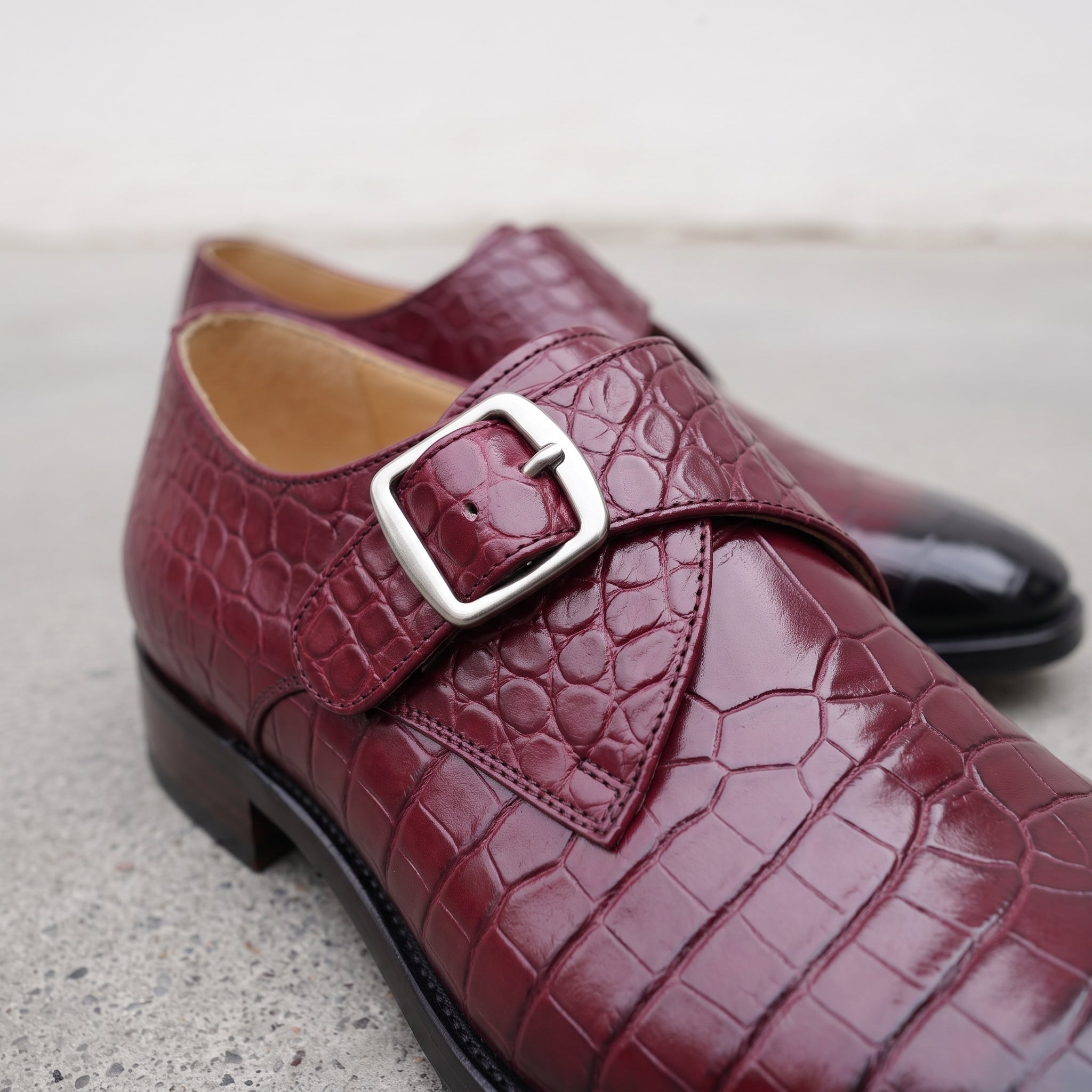 Men's Burgundy Crocodile-Embossed Leather Plain-Toe Monk Strap Shoes — Huntley
