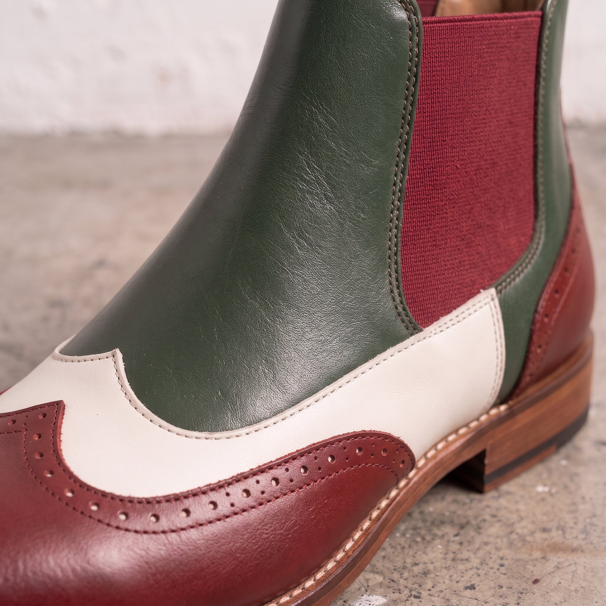 Men's Tri-Color Wingtip Leather Brogue Chelsea Boots — Adwall