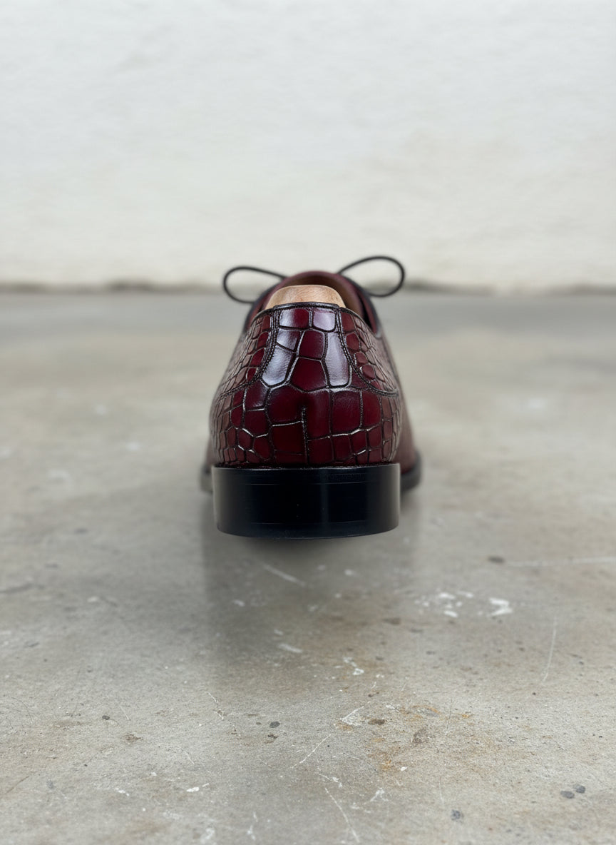 Men's Burgundy Lace-Up Crocodile Pattern Dress Shoes - detail-view-showing-texture