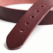 Men's Burgundy Leather Buckleless Belt — Dereham