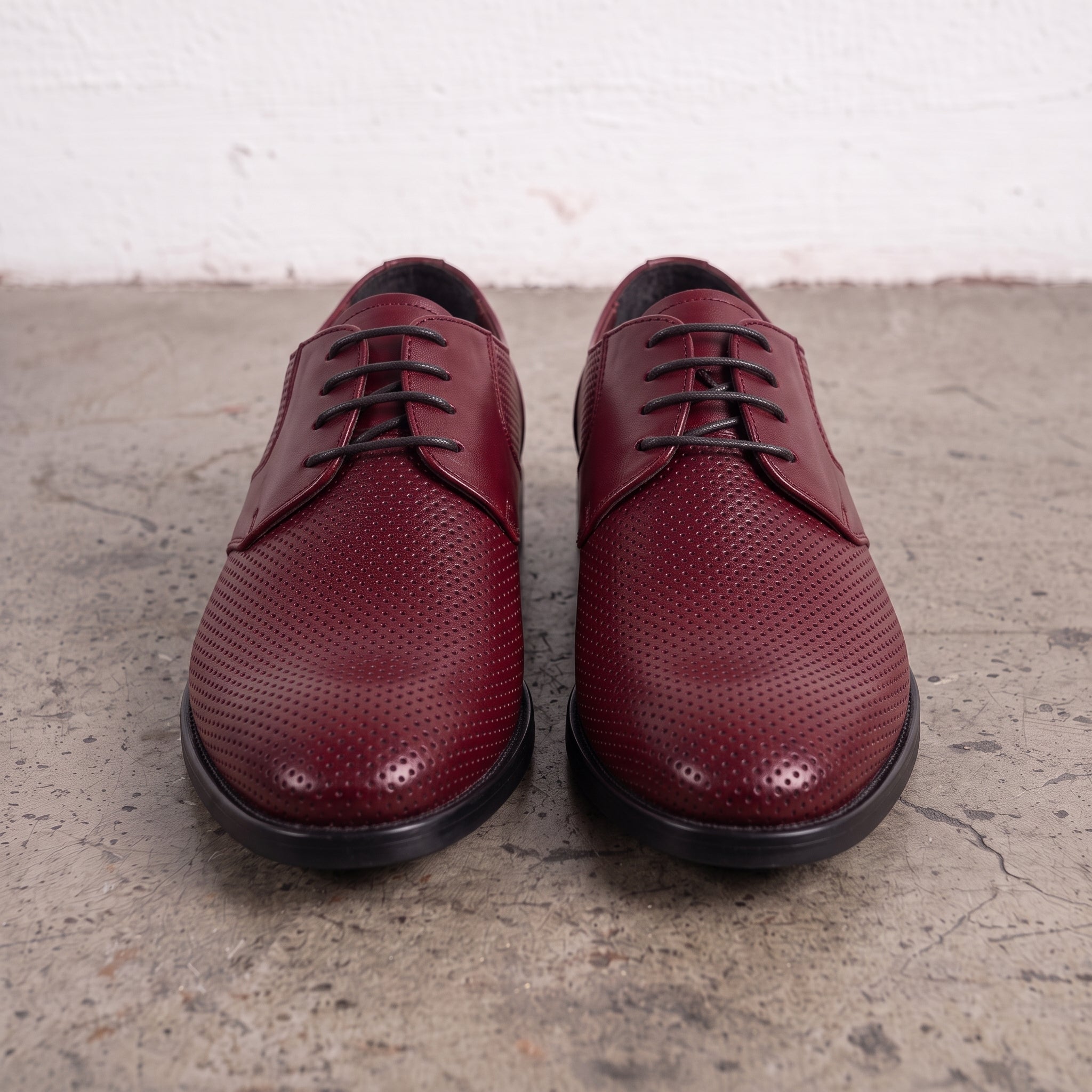 Men's Burgundy Perforated Leather Derby Shoes — Ingham
