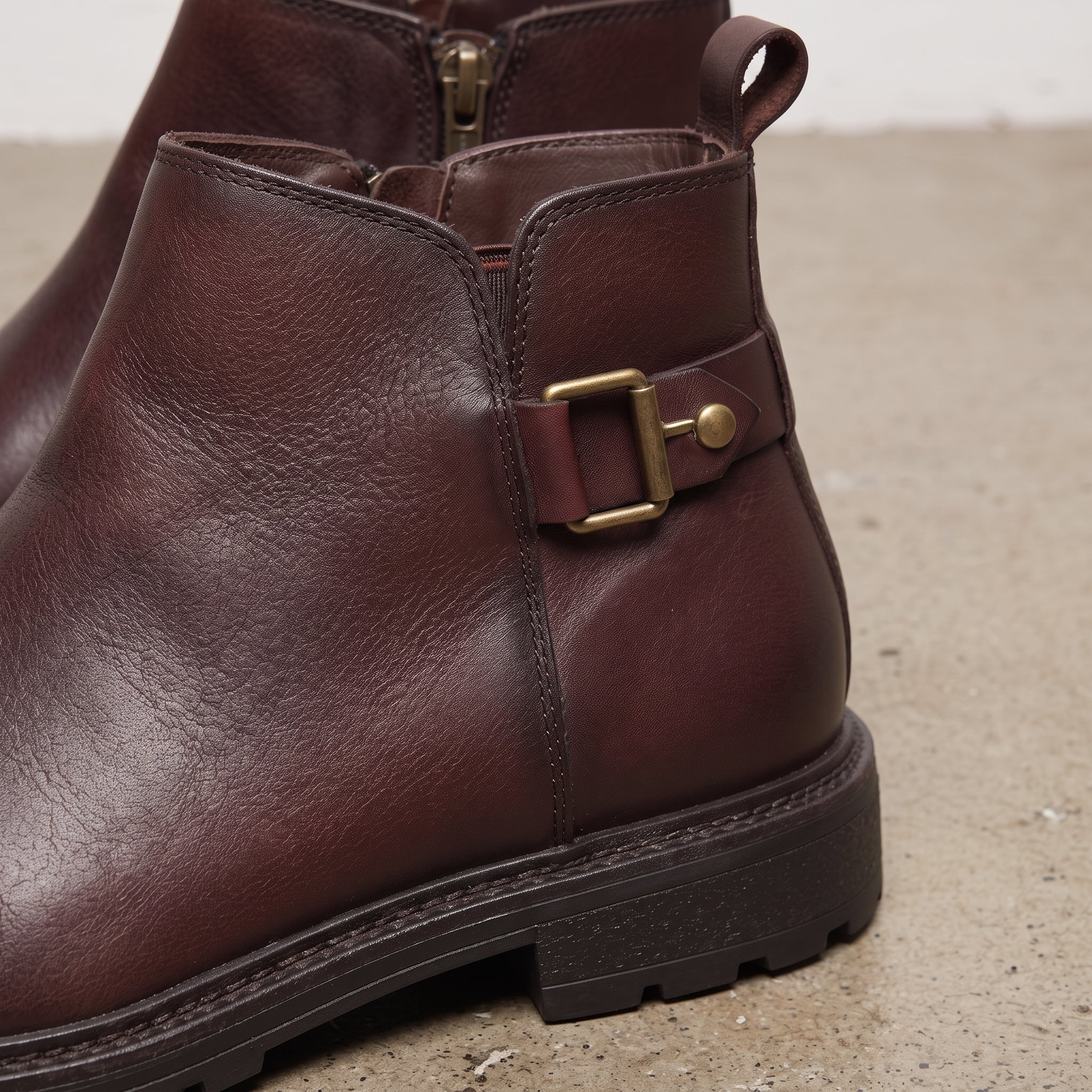 Men's Burgundy Plain-Toe Leather Chelsea Boots — Grimsley