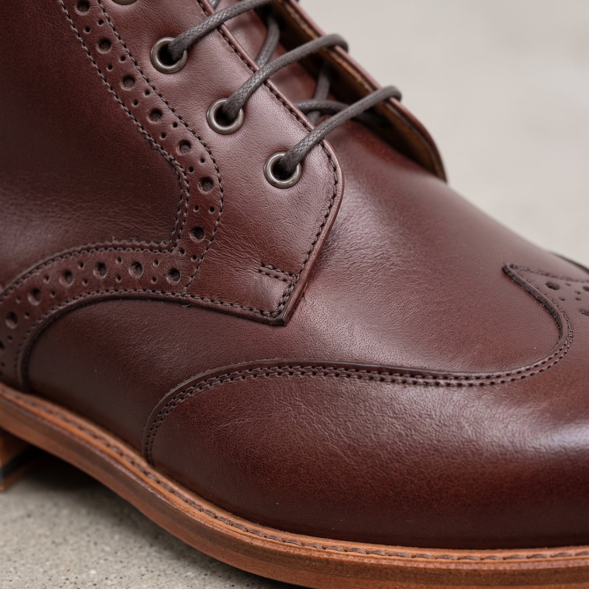 Men's Burgundy Wingtip Leather Derby Boots — Elton