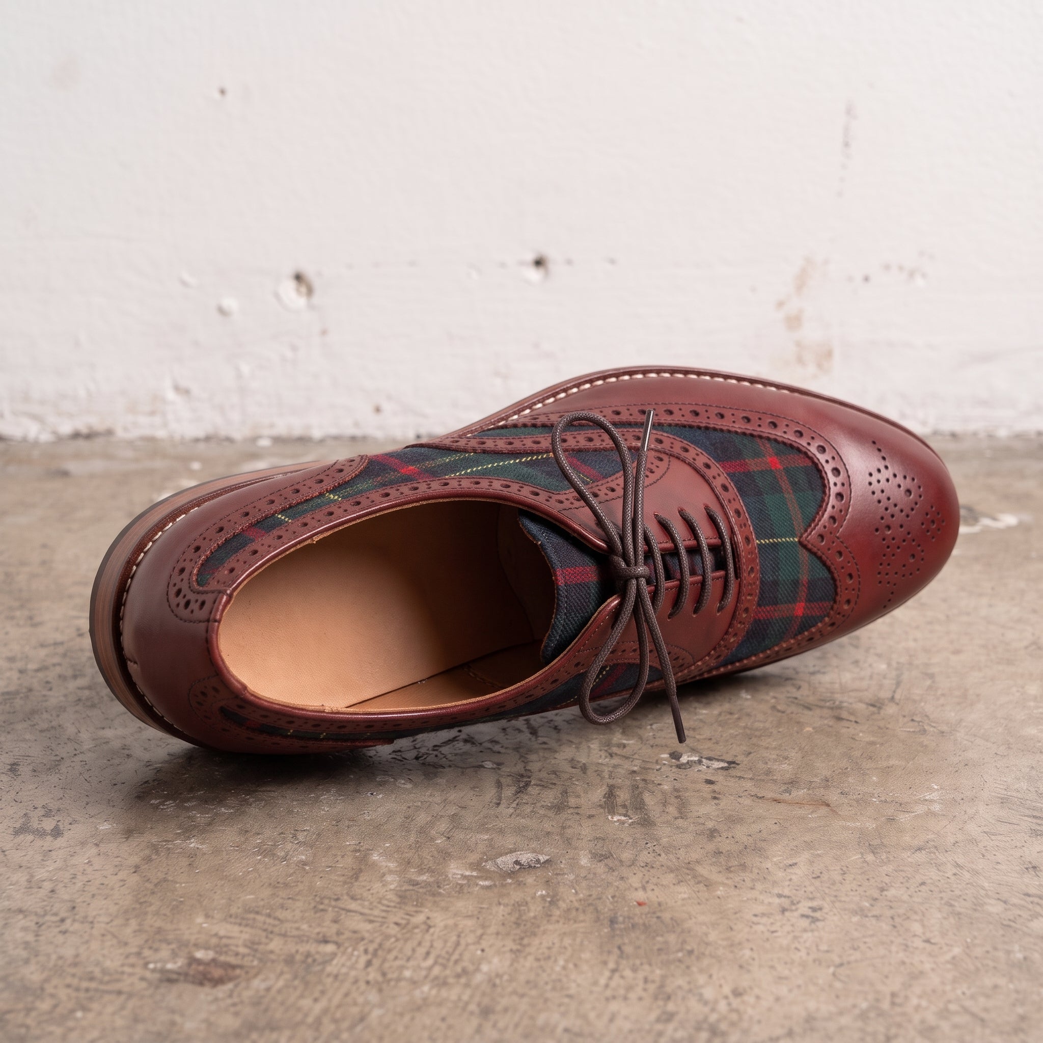 Men's Burgundy Wingtip Leather Derby Brogues — Acreholme
