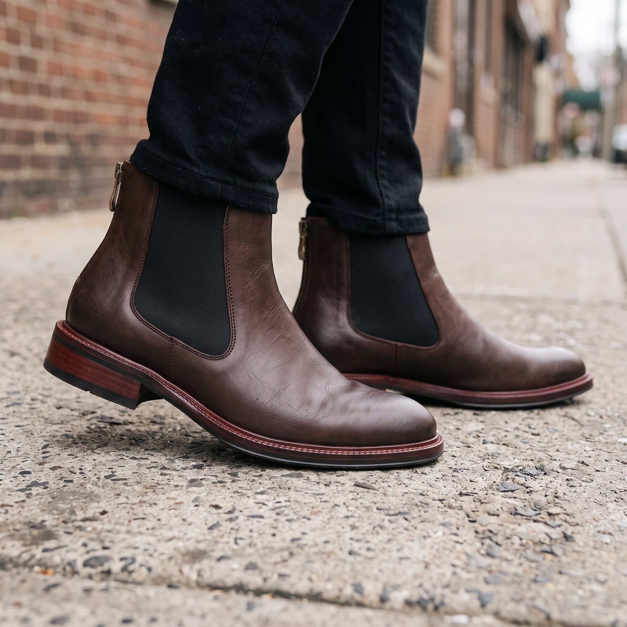 Men's Coffee Plain-Toe Leather Chelsea Boots — Billingham