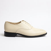 Men's Cream White Plain-Toe Medallion Leather Oxfords — Sarsfield